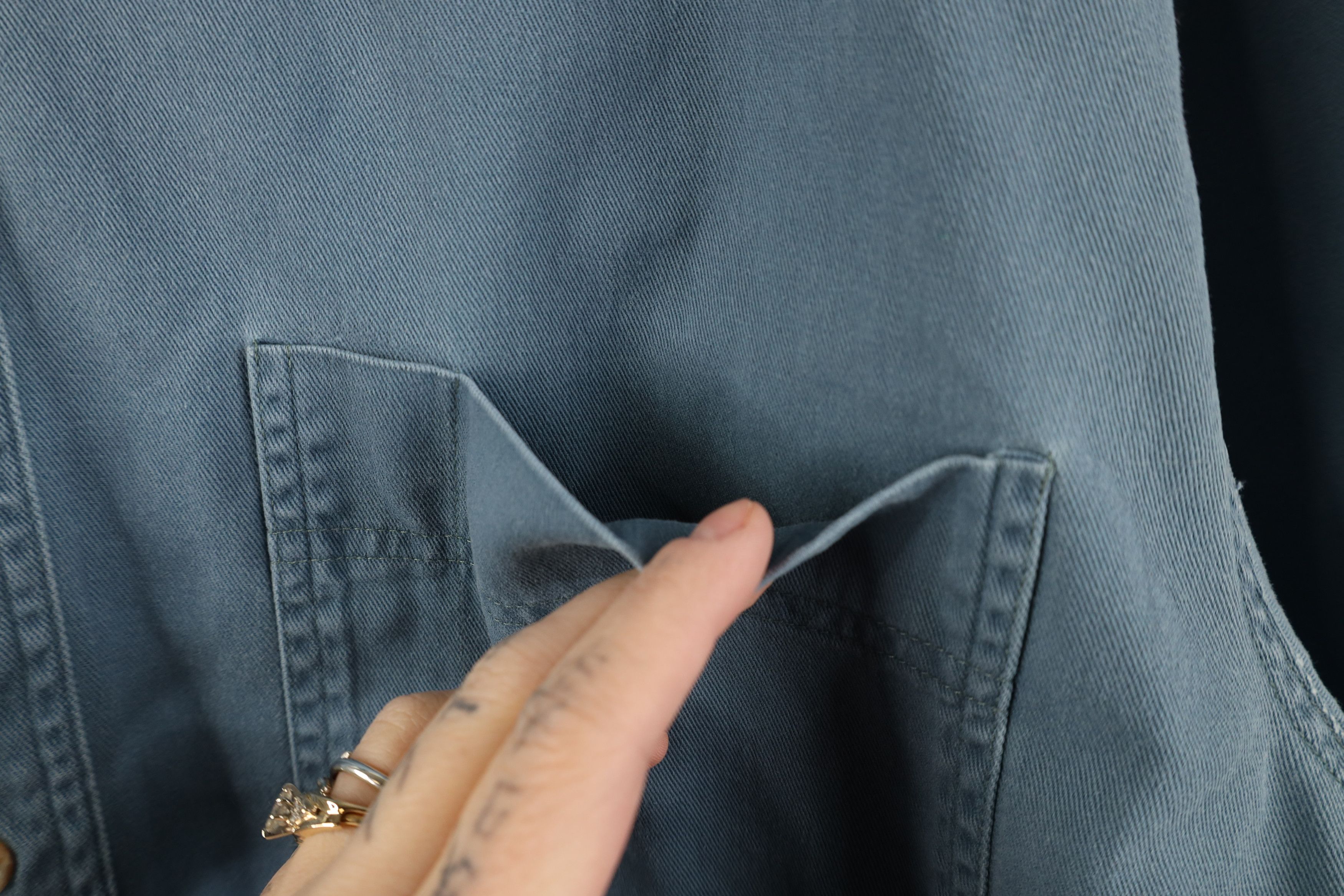 Eddie Bauer Vintage 90s Eddie Bauer Stonewash Twill Button Down Shirt Size US L / EU 52-54 / 3 - 4 Thumbnail