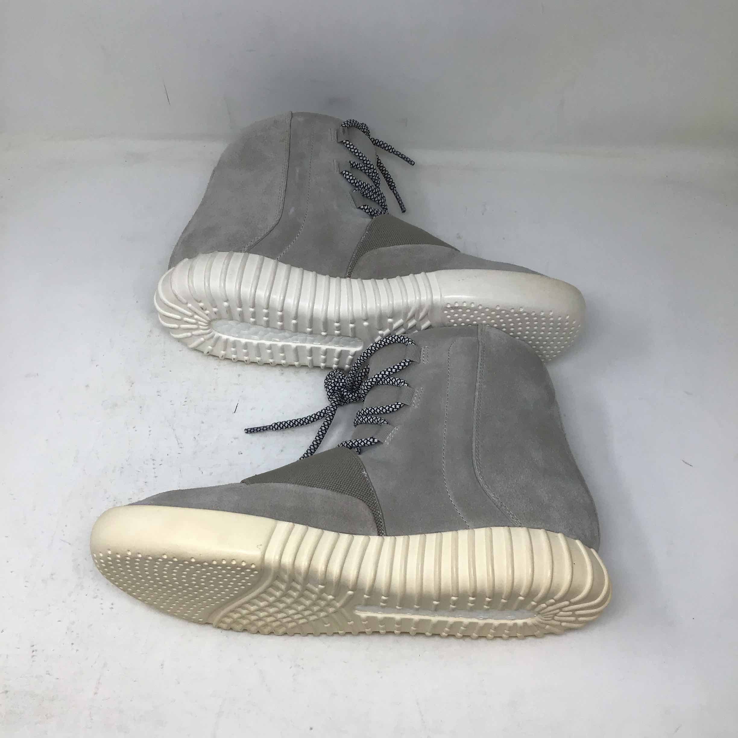Yeezy Boost 750 OG Footwear