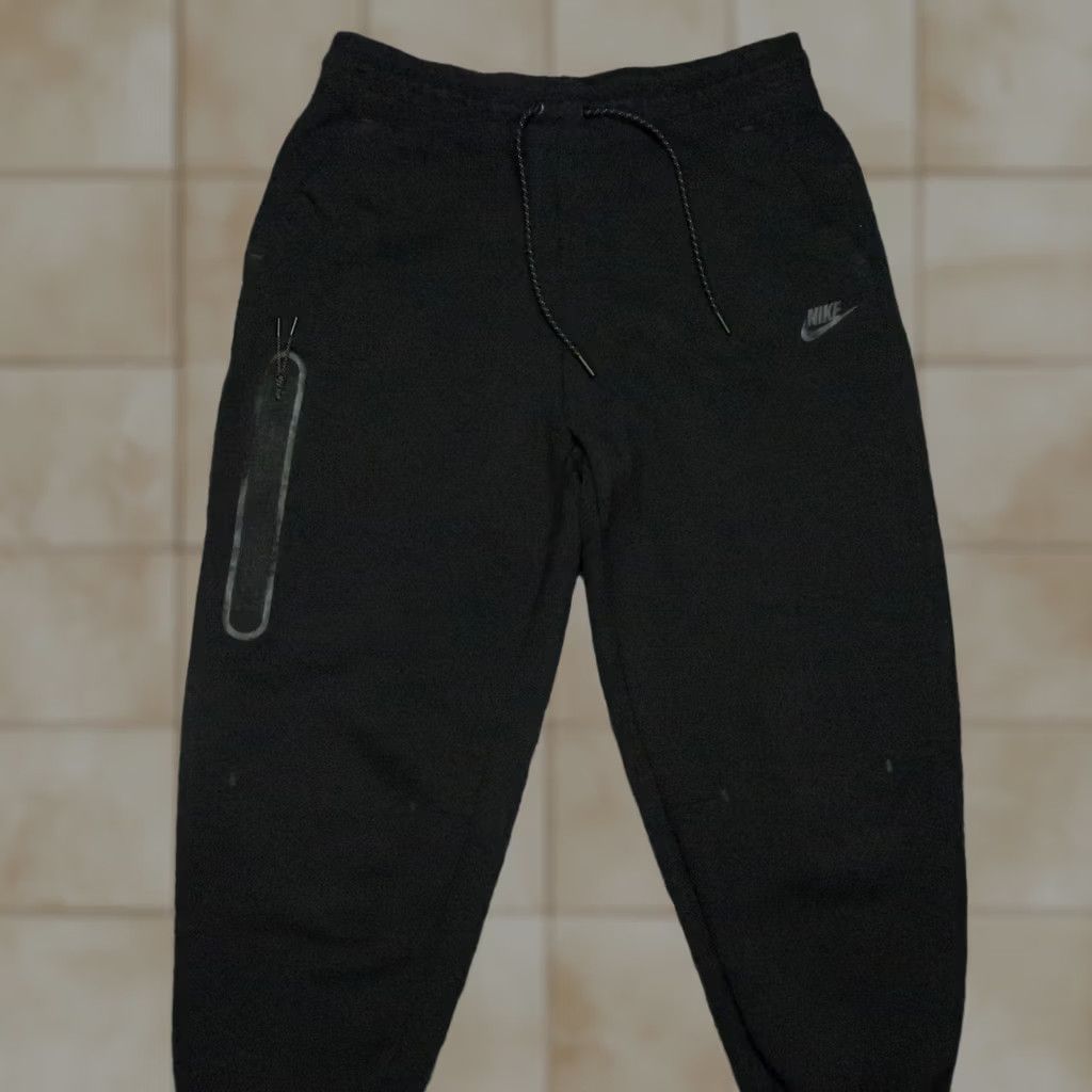Nike Nike Pants Womens Large Black Jogger Sportwear Tech Fleece Pockets Athletic 28 In Inseam Tapered Size 36" / US 14 / IT 50 - 1 Thumbnail