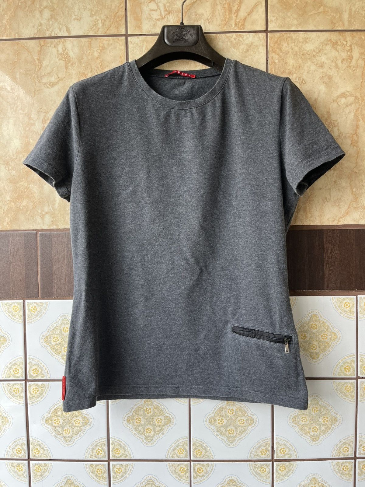 Prada Prada Pocket red tab tee shirt Size L / US 10 / IT 46 - 1 Thumbnail