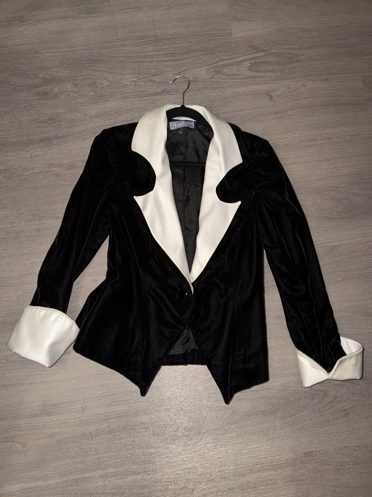 Thierry Mugler Black and white Thierry Mugler blazer Size M / US 6-8 / IT 42-44 - 2 Thumbnail