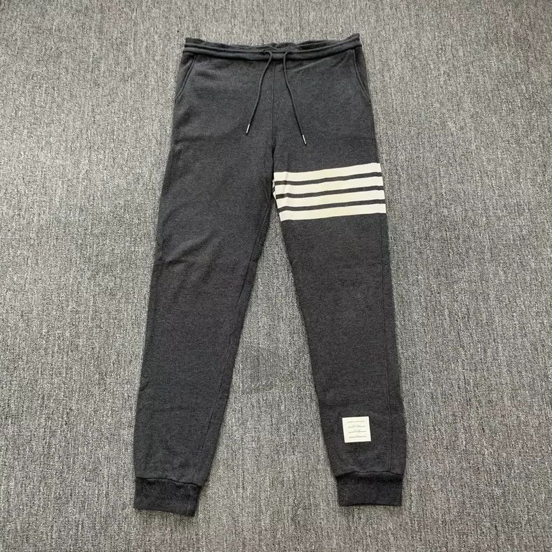 Thom Browne Thom Browne size4 Gray casual trousers Size US 29 - 1 Thumbnail