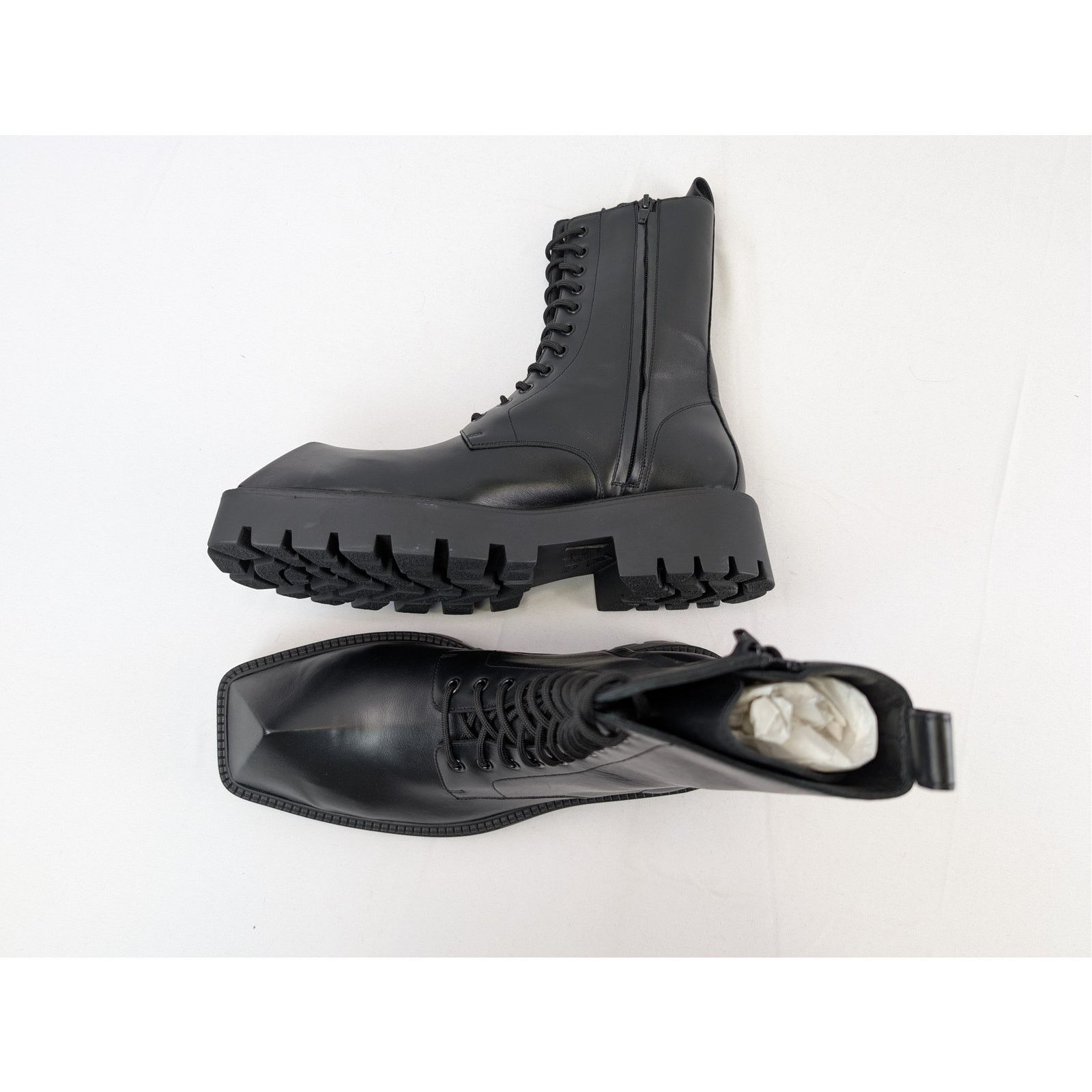 Balenciaga o1rshd1 Rhino Boots Lace-Up in Black Size US 8 / EU 41 - 1 Thumbnail