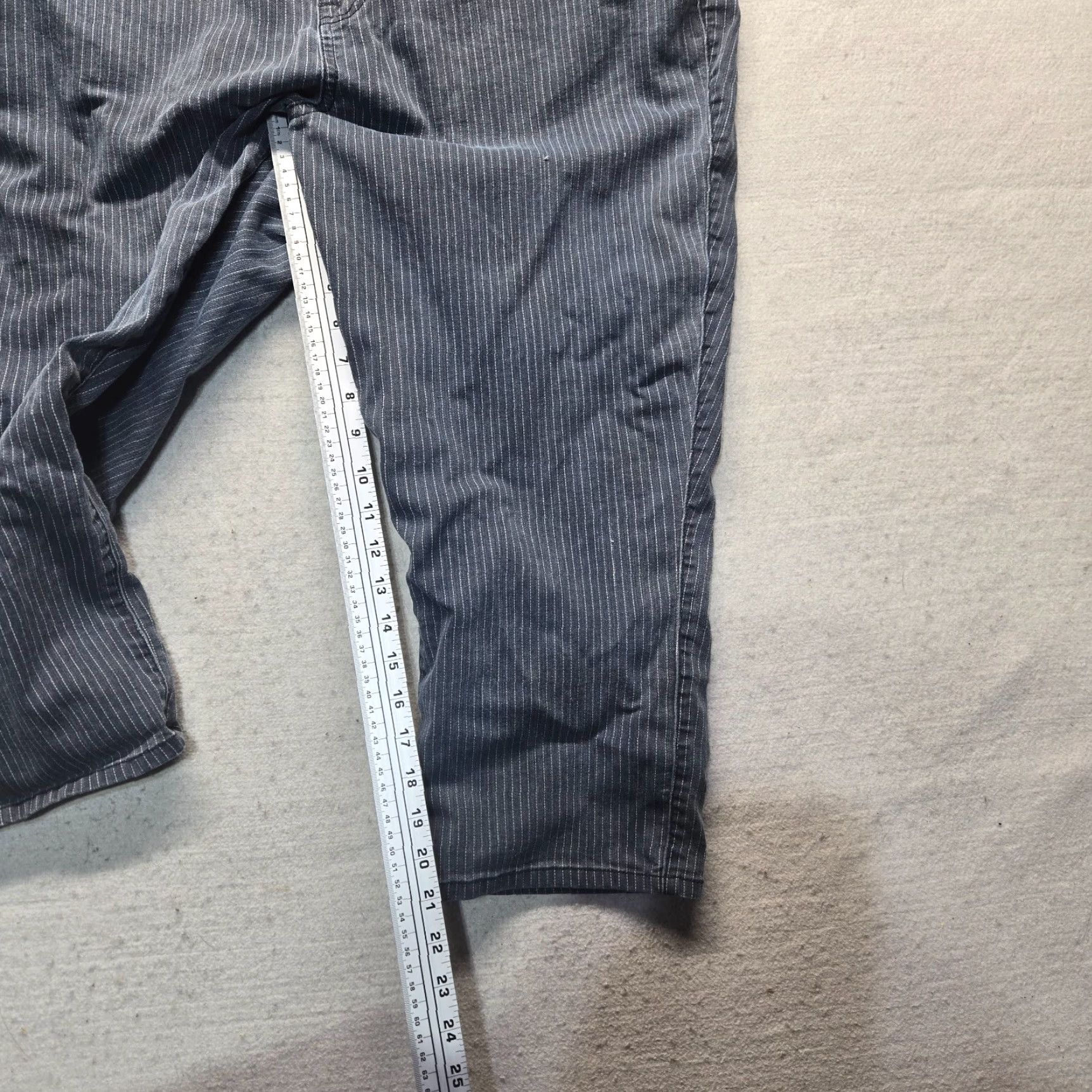 Torrid Torrid Pants Chino Casual Work First At Fit Adult Women's Plus Size 22 Gray Twill Front Button Pockets Logo Size 40" / US 18 - 6 Thumbnail