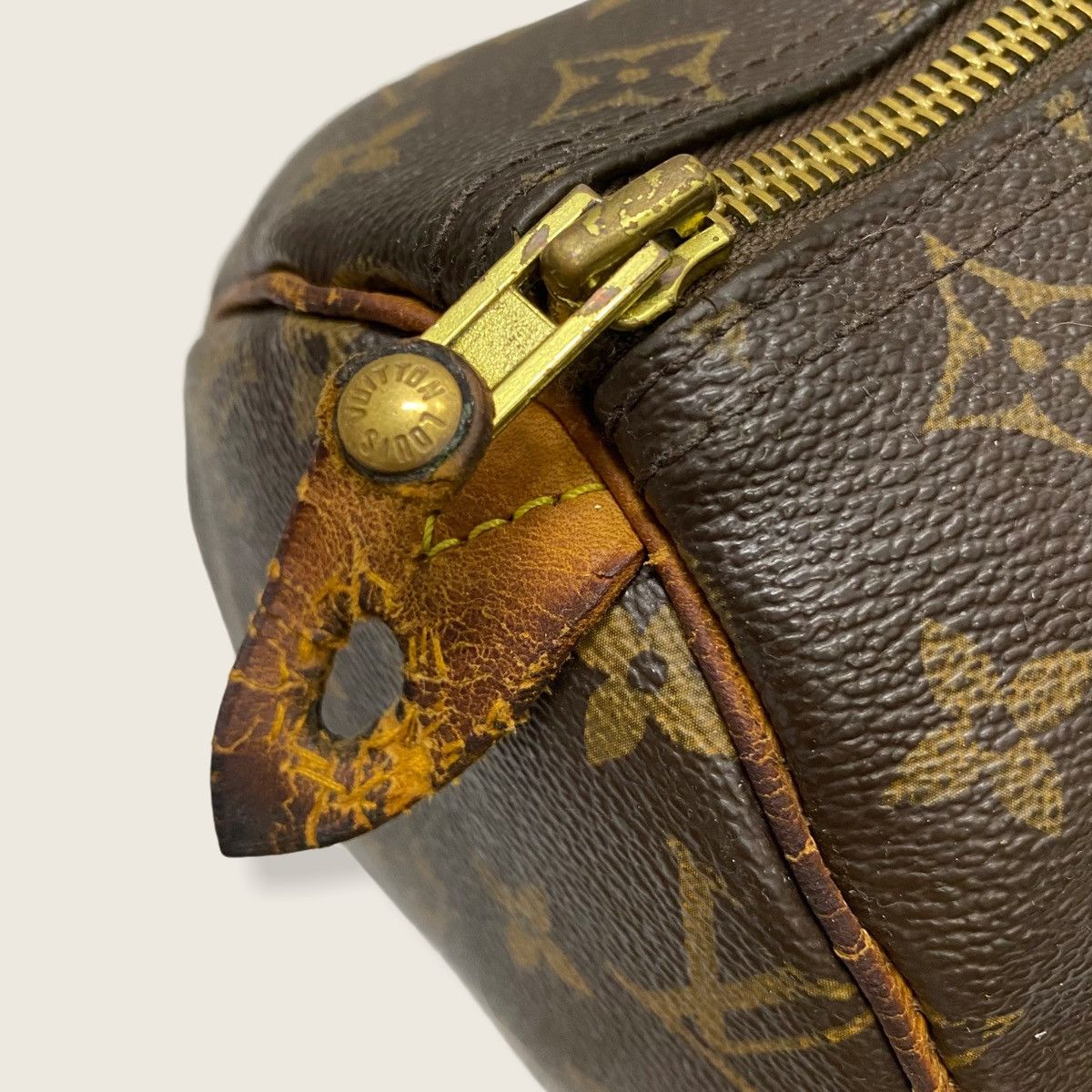 Louis Vuitton ‼️LASTDROP‼️ AUTHENTIC LOUIS VUITTON MONOGRAM SPEEDY 30 BAG Size ONE SIZE - 8 Thumbnail