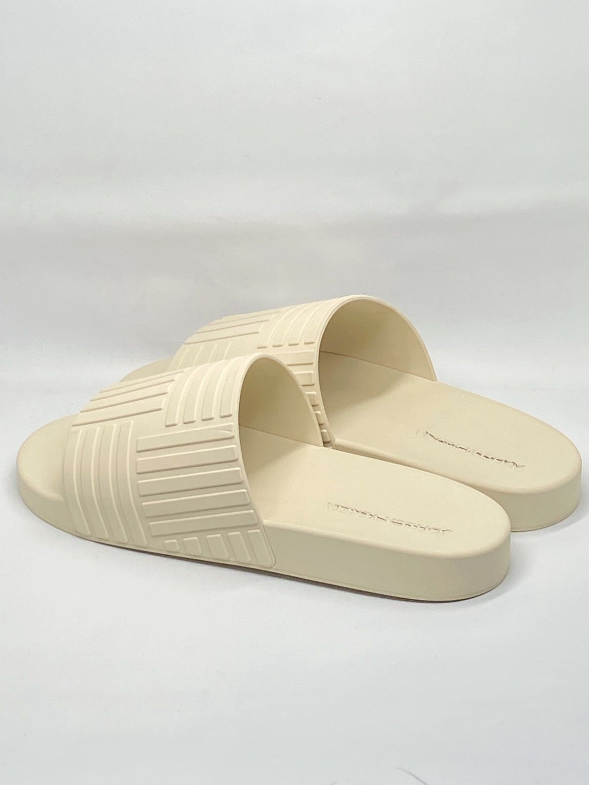 Bottega Veneta Bottega Veneta Rubber Slide Sandals size 46/us size 13 Size US 13 / EU 46 - 8 Thumbnail