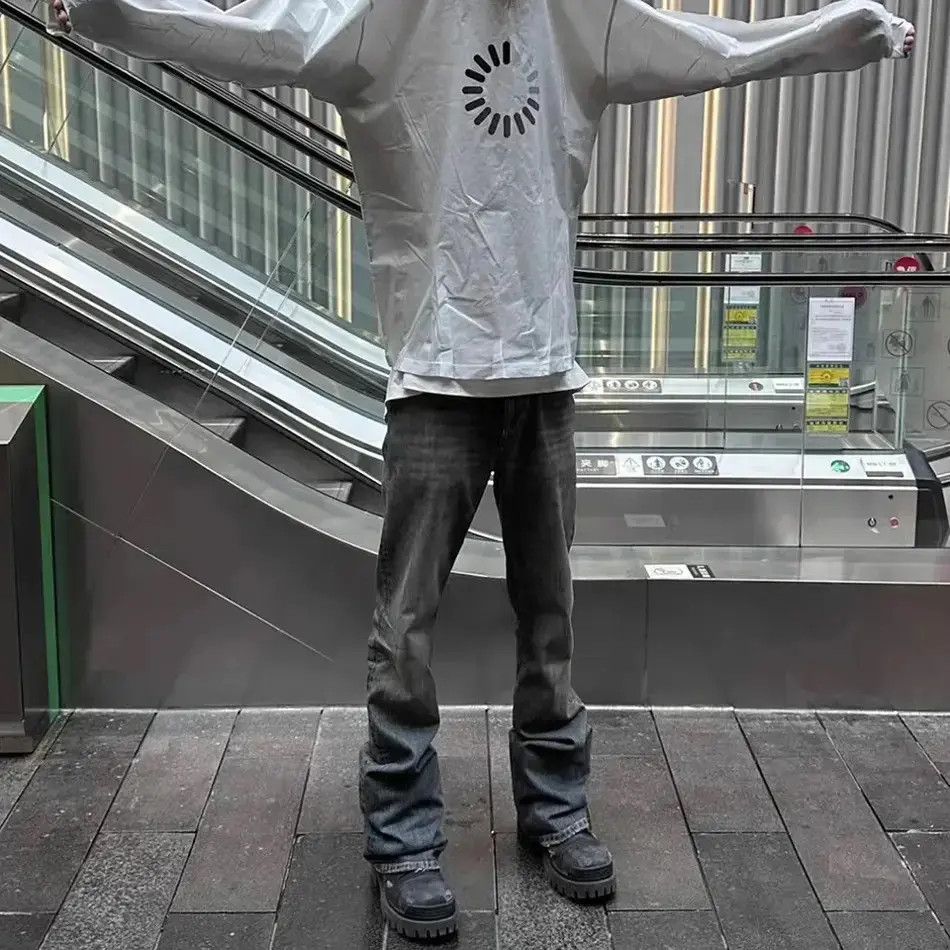 Japanese Brand Rugged Mud Dyed Boot Cut Jeans Size US 30 / EU 46 - 1 Thumbnail