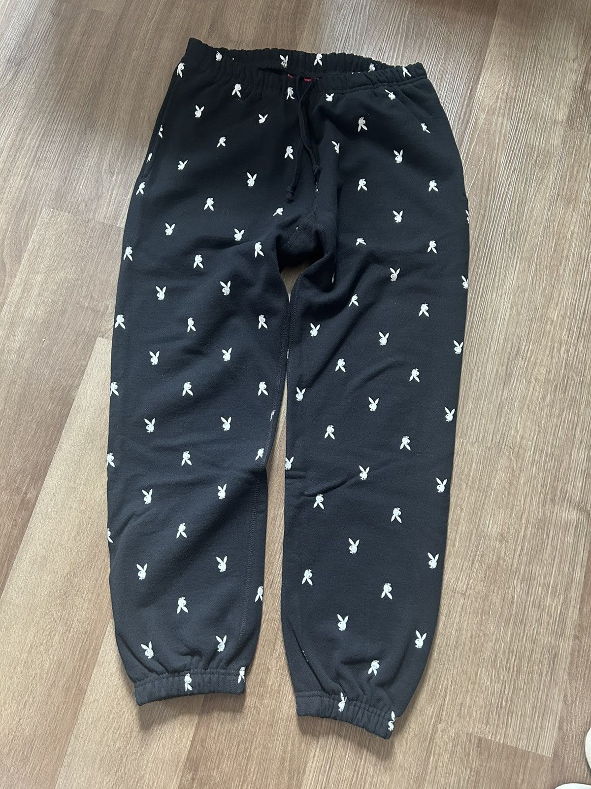 Supreme Supreme Playboy Sweatpants FW15 Size US 32 / EU 48 - 2 Thumbnail