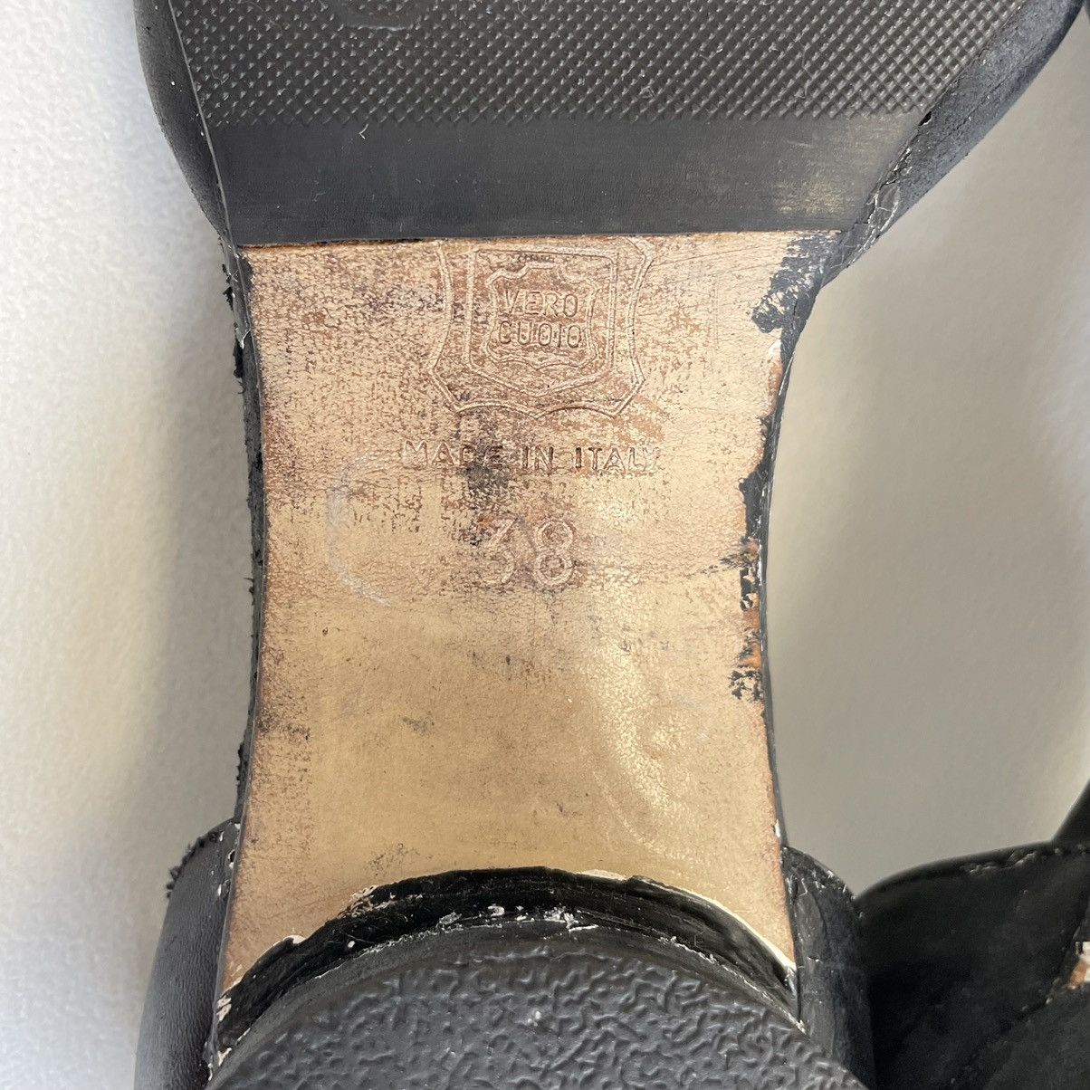 Maison Margiela 1990s Black Painted Mule Tabi Shoes Size US 8 / IT 38 - 19 Thumbnail