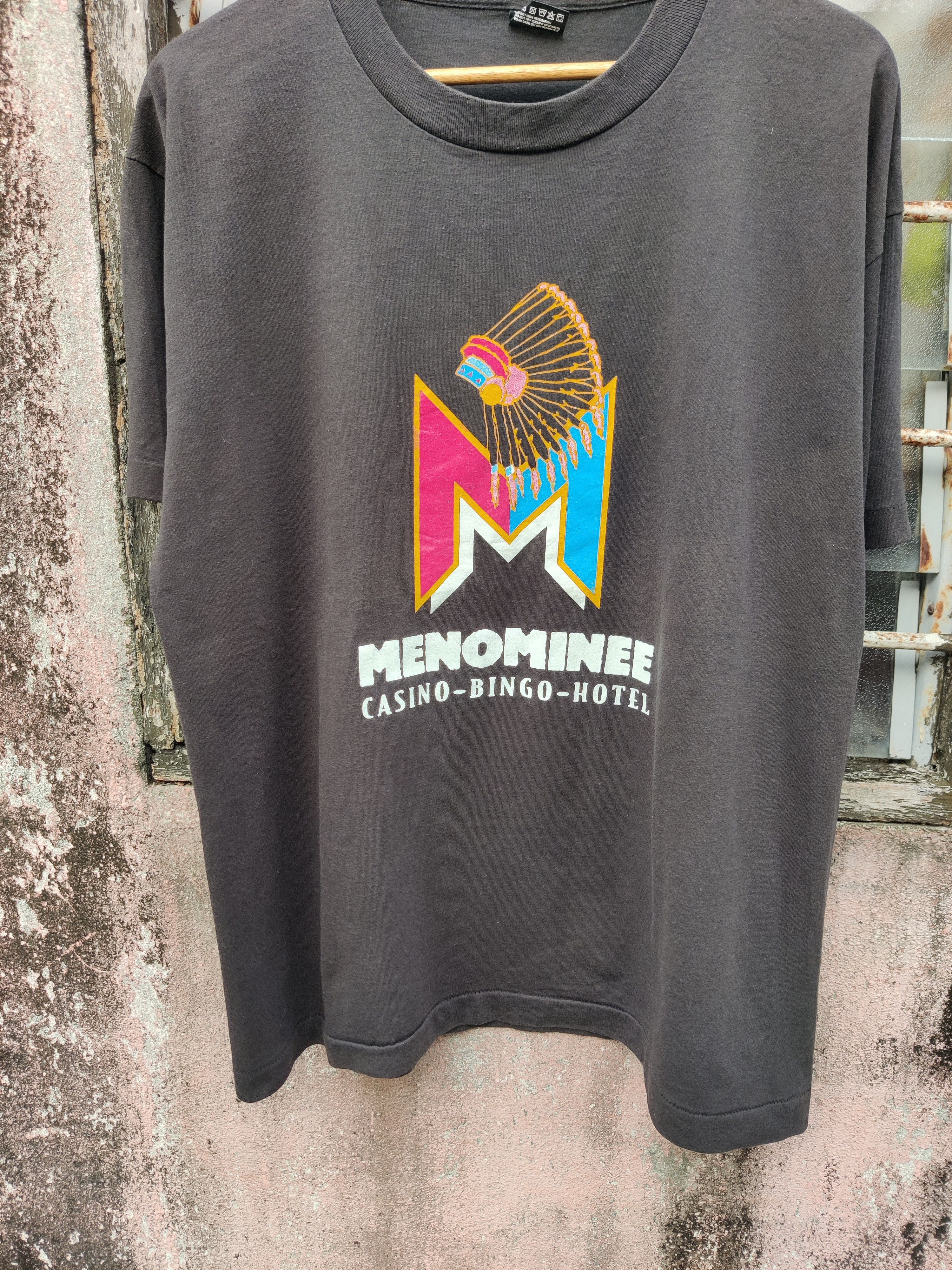 Fruit Of The Loom Vintage Menominee Casino Hotel Promo Shirt Size US XL / EU 56 / 4 - 3 Thumbnail