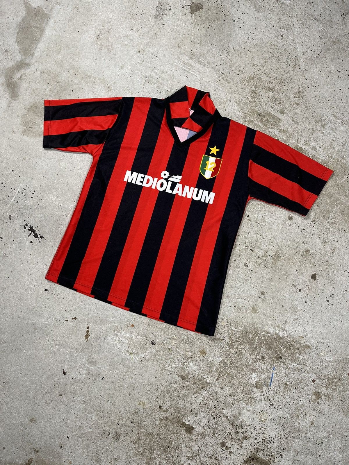 Vintage Vintage 90s AC Milan Soccer Jersey Striped Mediolanum Size US M / EU 48-50 / 2 - 1 Thumbnail
