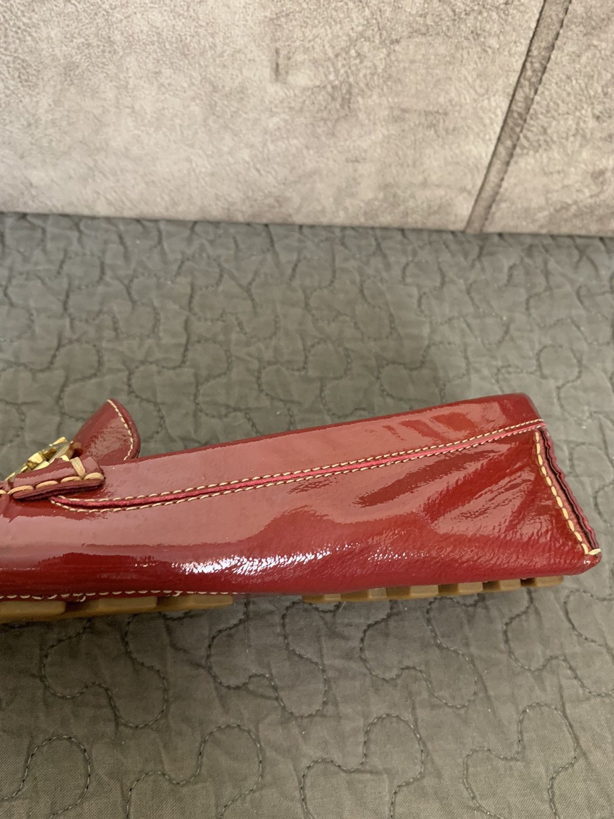 Salvatore Ferragamo Salvatore Ferragamo Womens Gancini Bit Patent Loafers Size US 7 / IT 37 - 14 Thumbnail
