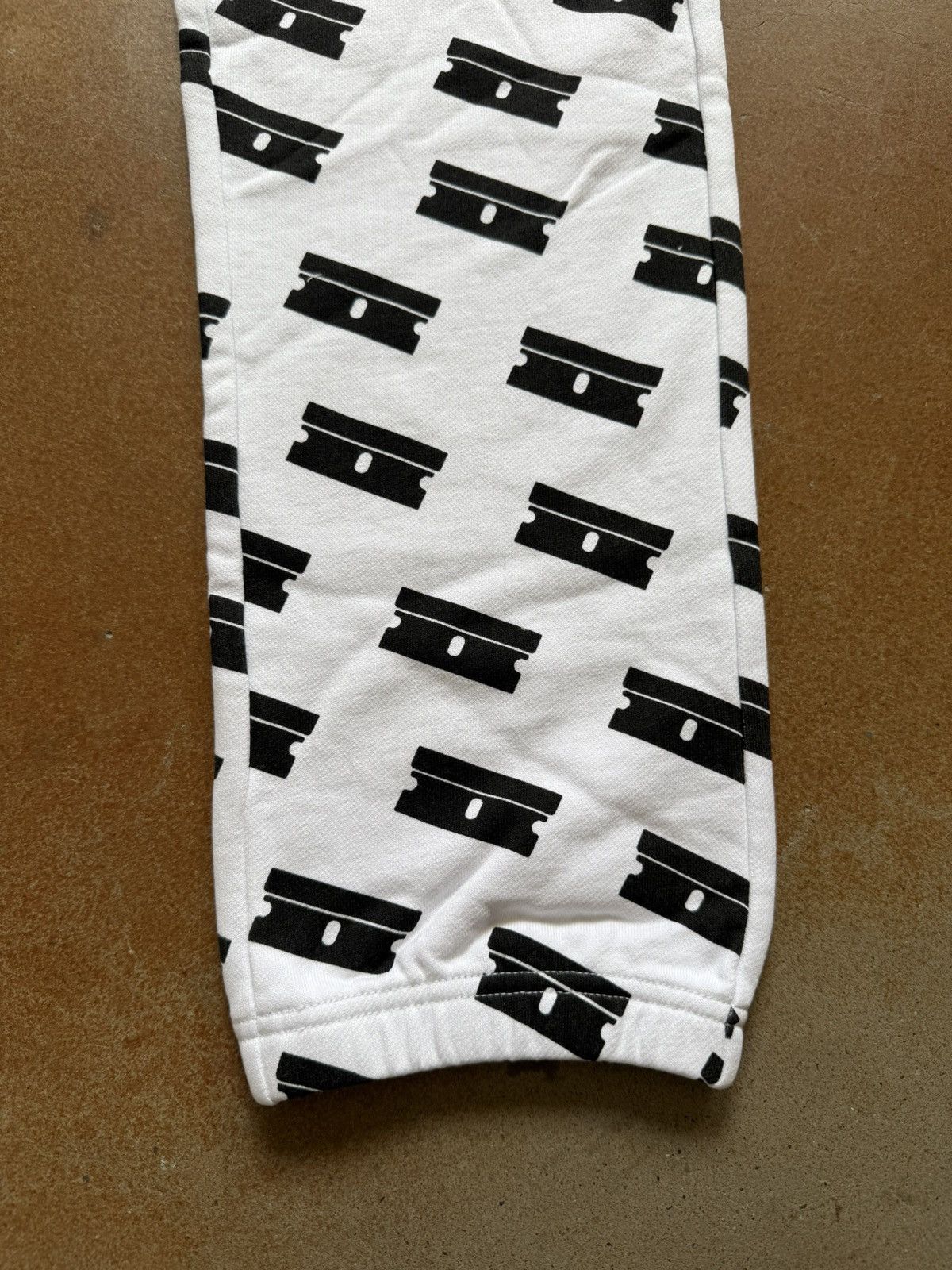 G59 Records $UICIDEBOY$ G59 Records Razor Sweatpants White Medium Size US 32 / EU 48 - 12 Thumbnail