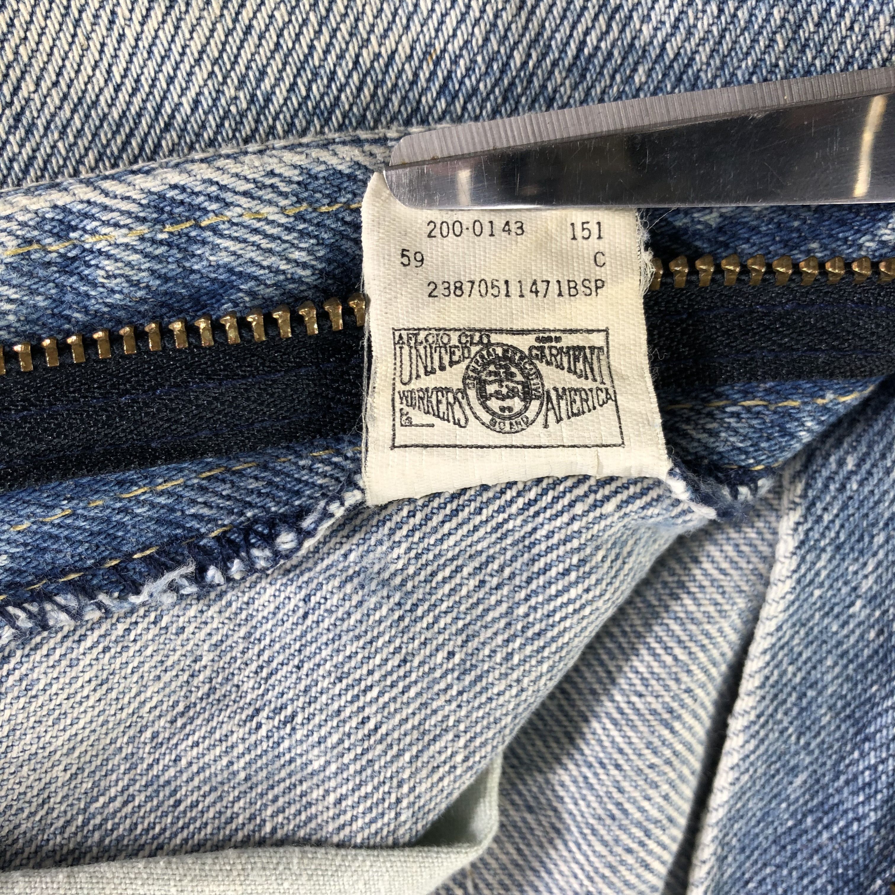 Lee × Vintage Vintage 90s Light Wash Lee Jeans-JM3255 Size US 30 / EU 46 - 11 Thumbnail