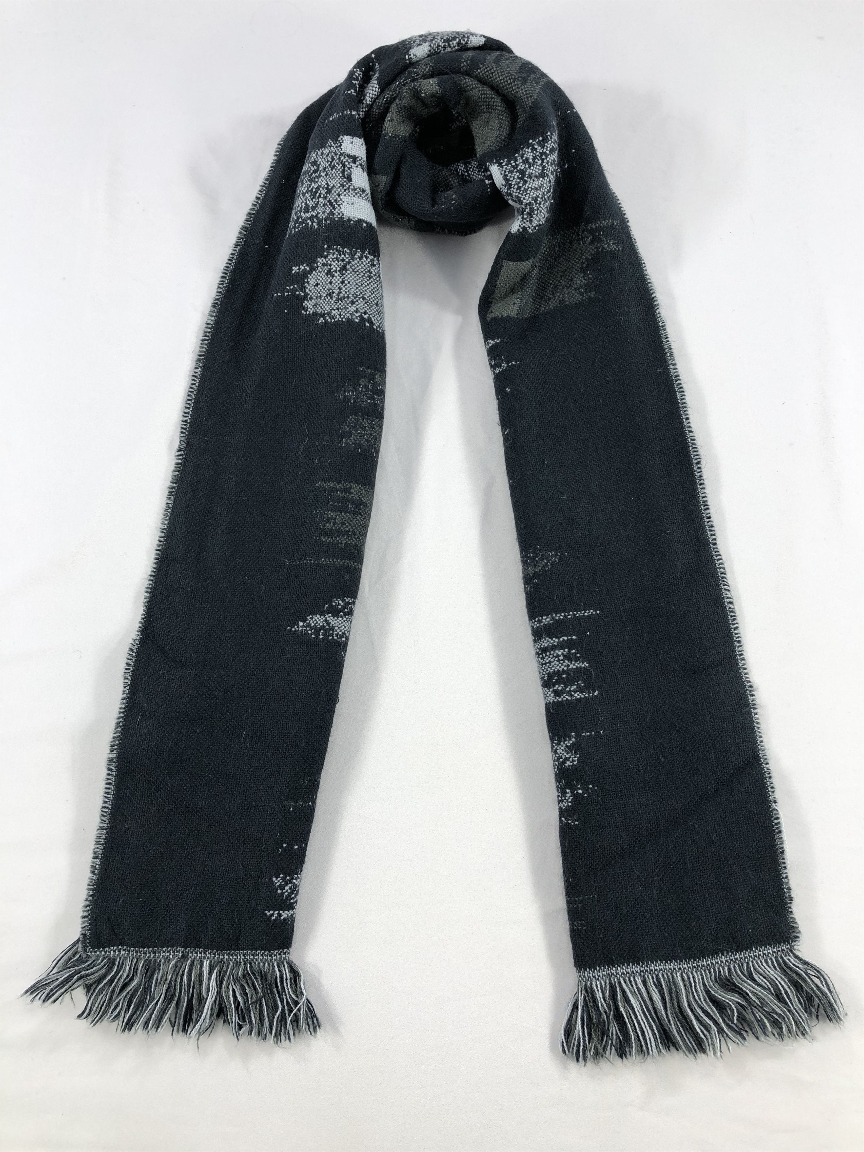 Diesel Vintage Diesel Scarf/Muffler/Neckwear MF1763 Size ONE SIZE - 1 Thumbnail