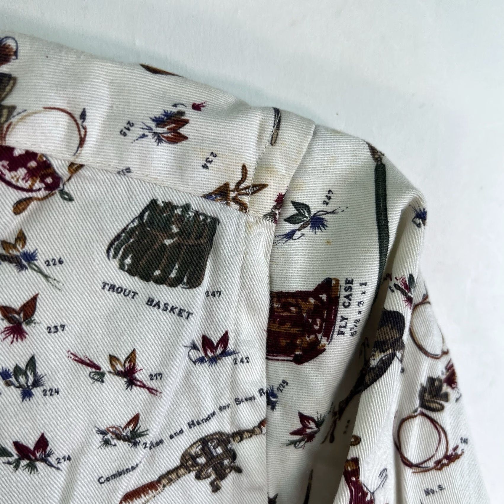 Vintage VINTAGE Bimini Bay Fly Fishing Button-Down Shirt Men's Size M Short Sleeve Beige Animal Print Size US M / EU 48-50 / 2 - 2 Thumbnail