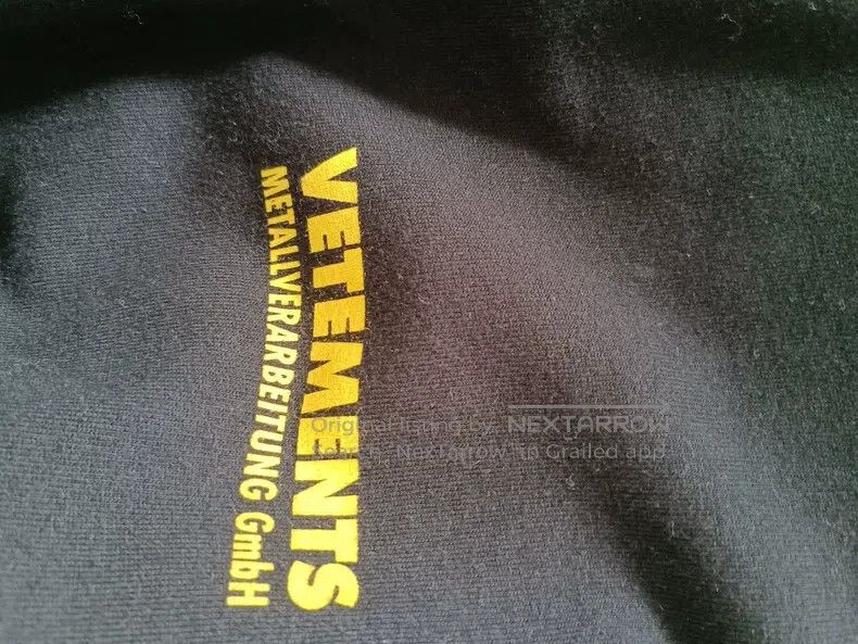 Vetements Vetements Back letter hoodie zip-up cardigan Size US XS / EU 42 / 0 - 4 Thumbnail