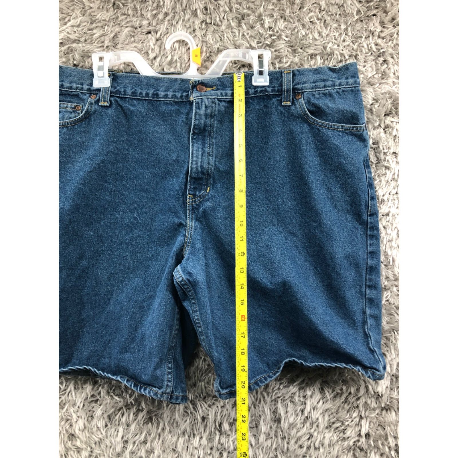 Denime Outdoor Life Bermuda Shorts Mens Size 44 Denim Blue Dark Wash 5-Pocket Regular Mid Rise Belt Loops Casual Jeans Shorts Size US 44 / EU 60 - 3 Thumbnail