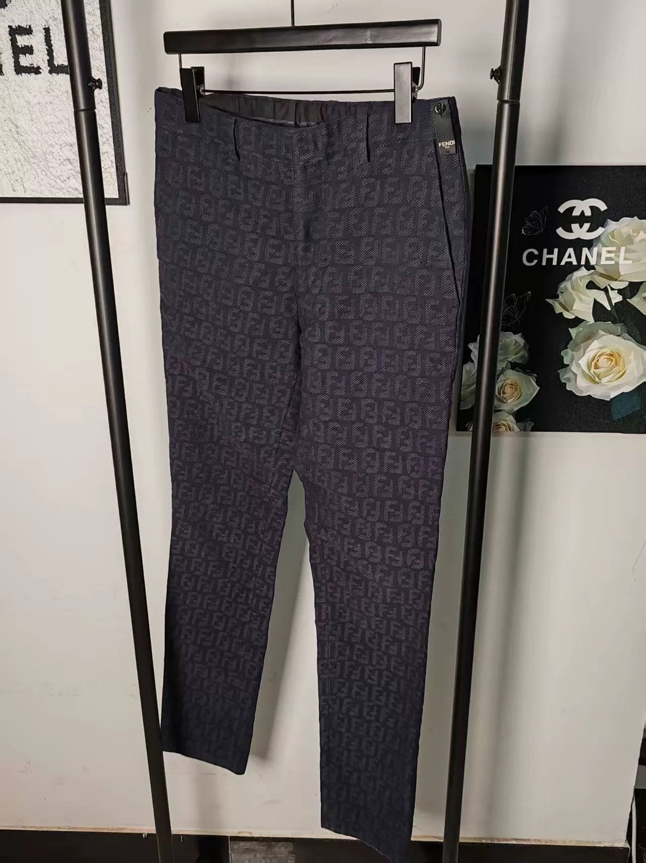 Fendi Fendi Printed Trousers in Excellent Condition Size US 31 - 1 Thumbnail