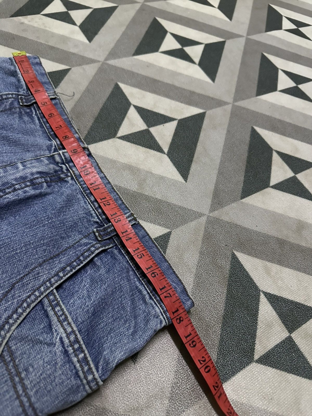 Tommy Hilfiger Vintage 90s Tommy hilfiger carpanter baggy denim short Size US 36 / EU 52 - 9 Thumbnail