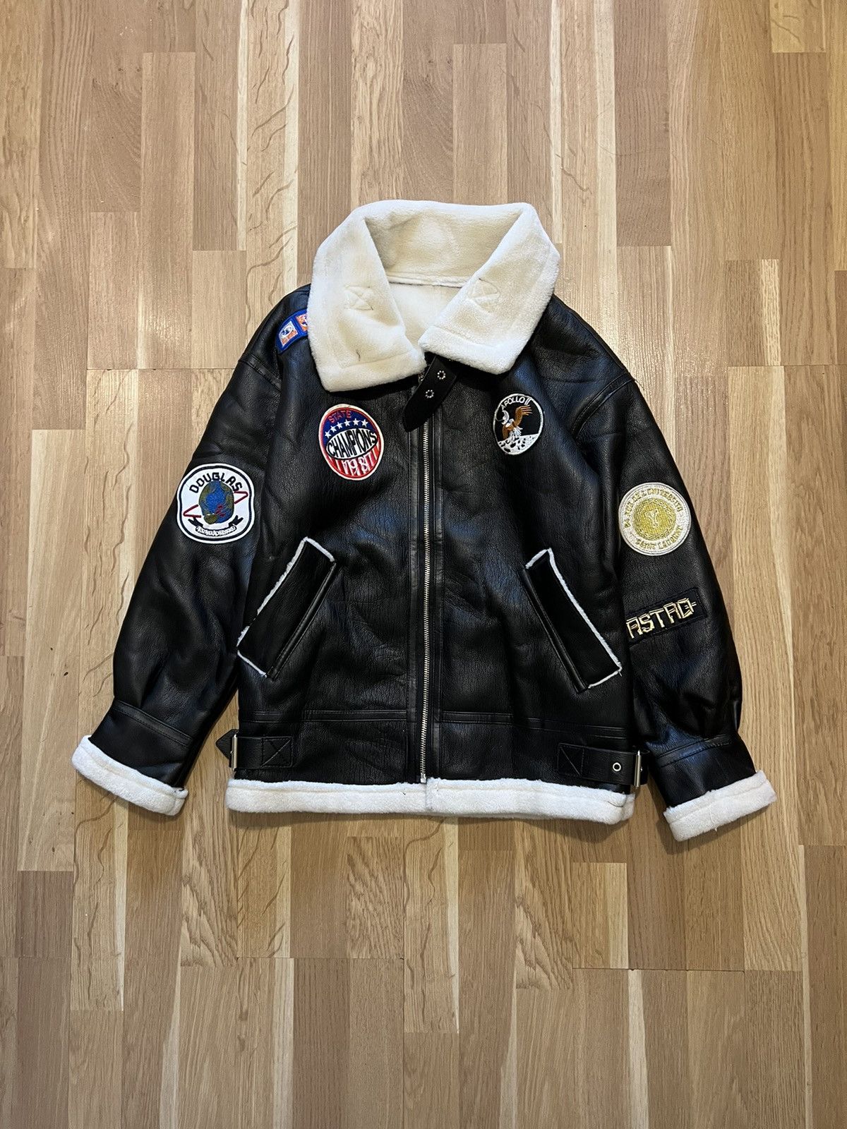 Aviator Nation × Vintage Vintage aviator leather jacket fur avant garde Avirex style Size M / US 6-8 / IT 42-44 - 1 Thumbnail