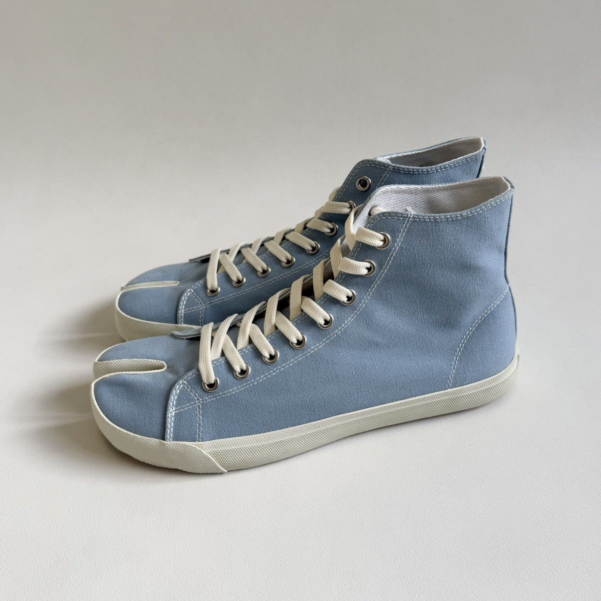 Maison Margiela Light Blue High Top Tabi Sneakers Size US 11 / EU 44 - 10 Thumbnail