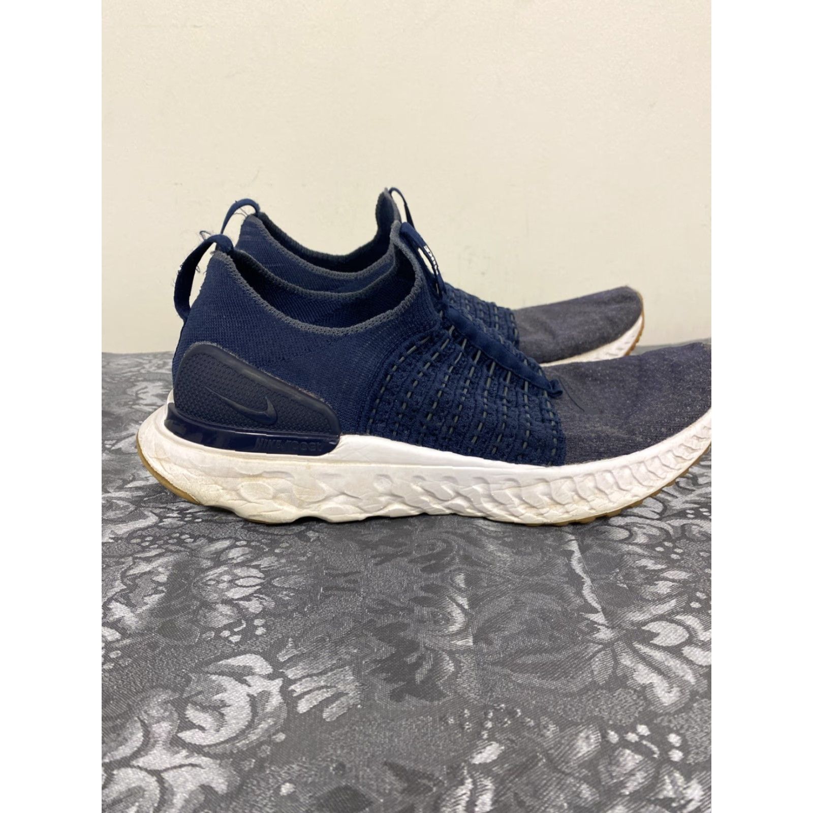 Nike NIKE React Phantom Run Flyknit 2 Slip On Sneakers Men's Size 11 College Navy Athletic Size US 11 / EU 44 - 5 Thumbnail