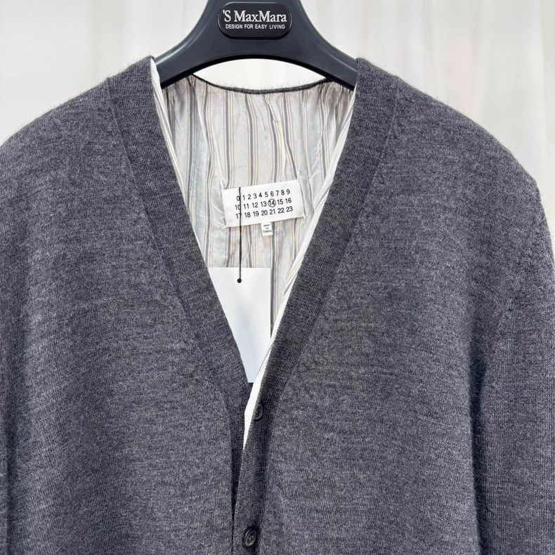 Maison Margiela Maison Margiela Silk stitching destroys wool cardigans coa Size S / US 4 / IT 40 - 3 Thumbnail