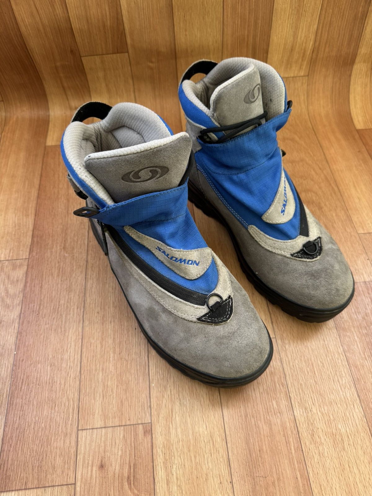 Salomon 2000s Salomon Adventure 7 boots Size US 8.5 / EU 41-42 - 1 Thumbnail