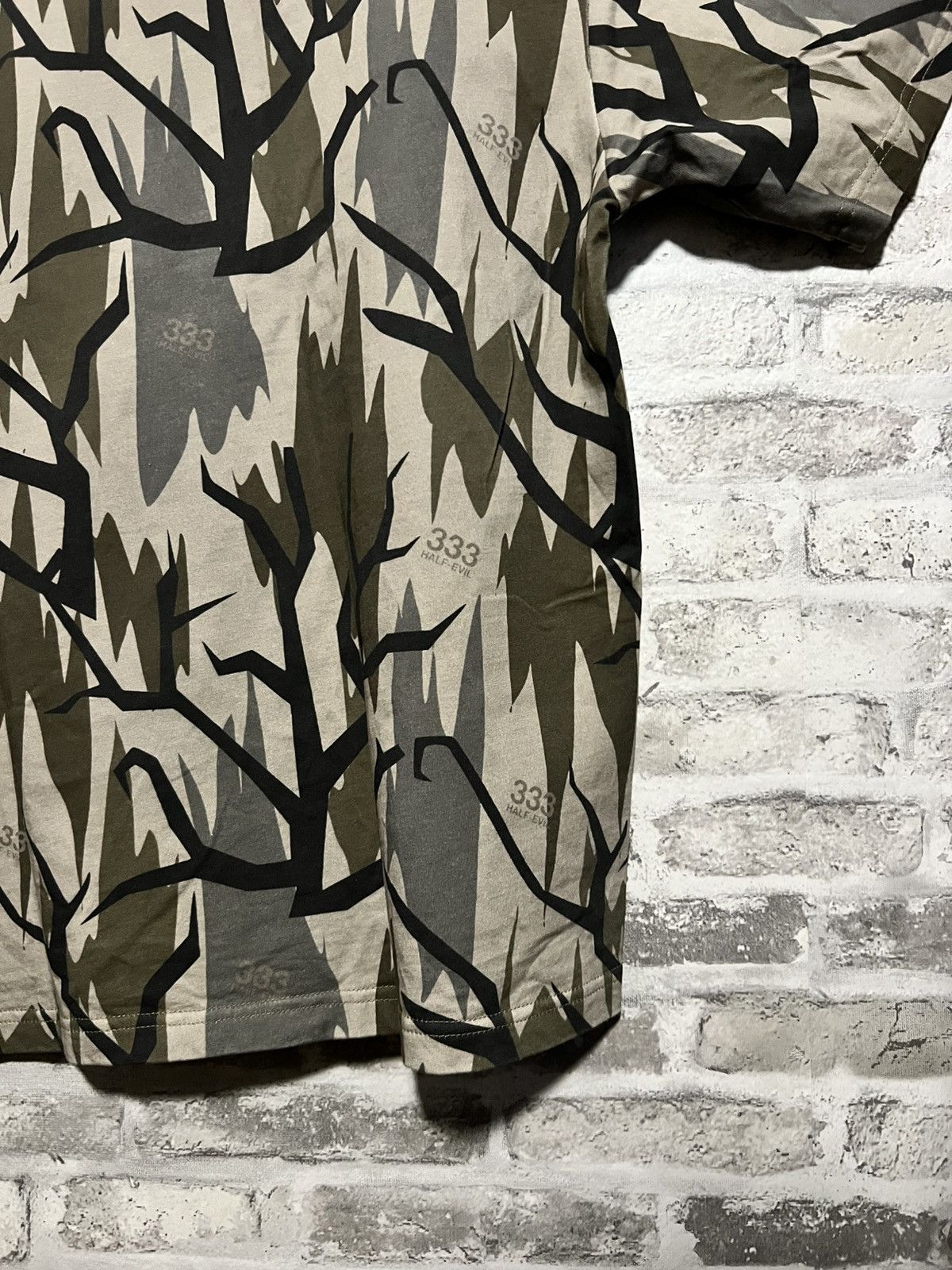Half Evil HALF EVIL - HUNTER CAMO TEE LARGE Size US L / EU 52-54 / 3 - 12 Thumbnail