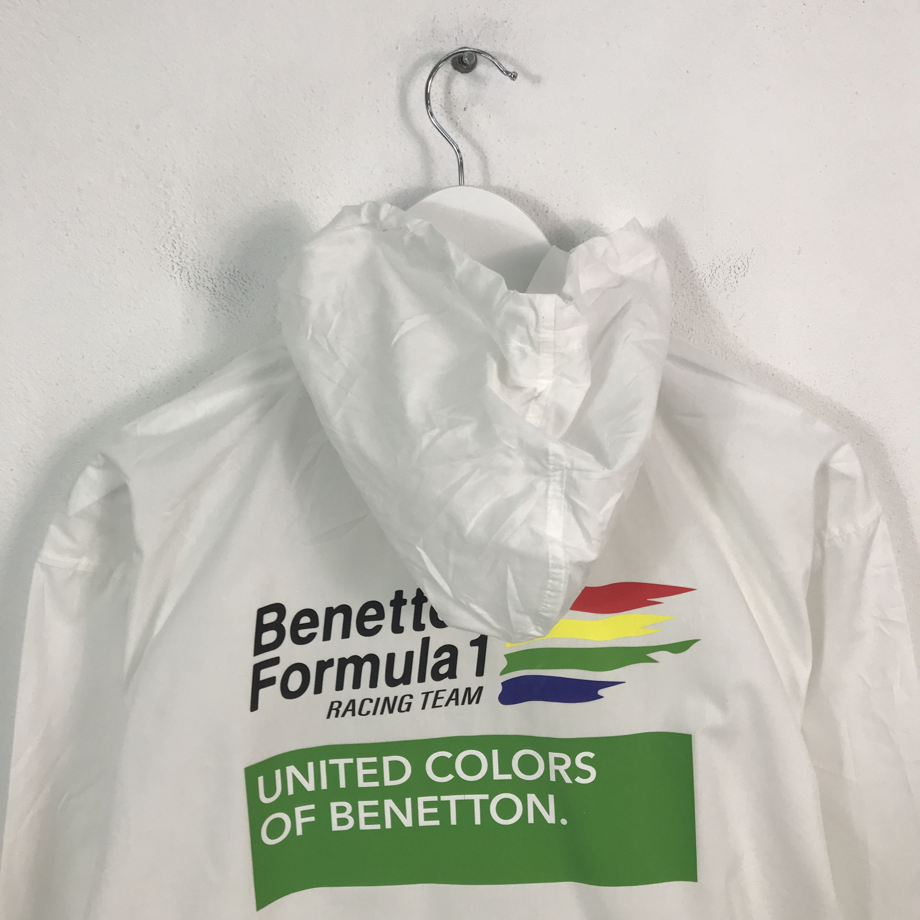 United Colors Of Benetton United Colour of Benetton Windbreaker Raincoat Jacket Size US L / EU 52-54 / 3 - 4 Thumbnail