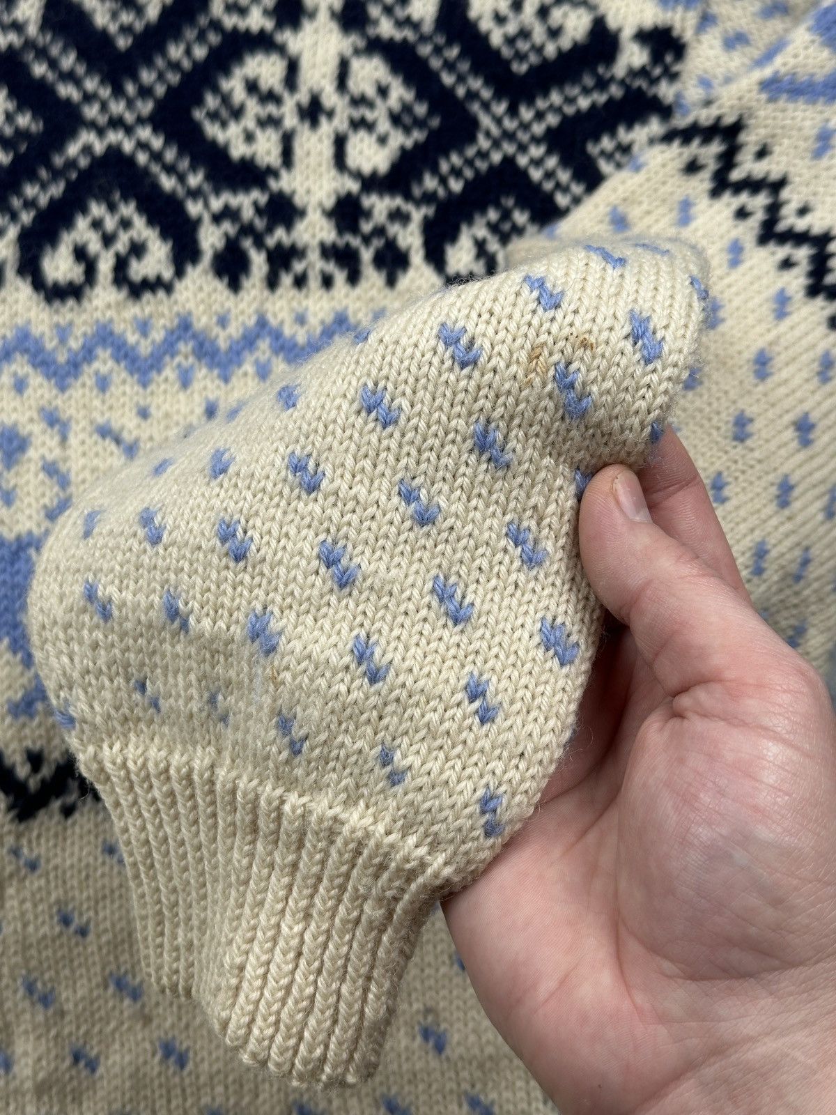 Dale Of Norway Vintage Norwegian Nordic Wool Cardigan Deer Button Folk Knit Size L / US 10 / IT 46 - 11 Thumbnail