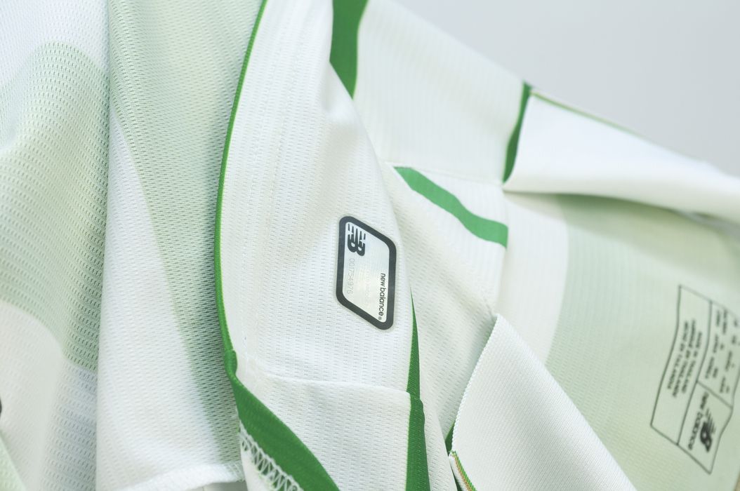 New Balance New Balance Celtic Football Home Soccer 2016-2017 Jersey