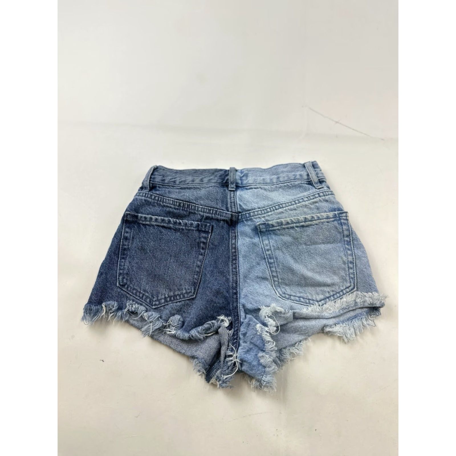 Pacsun Pacsun Shorts Women’s 24 Blue Vintage High Rise Two Tone Denim Cut Off Size 42" / US 20 - 2 Thumbnail