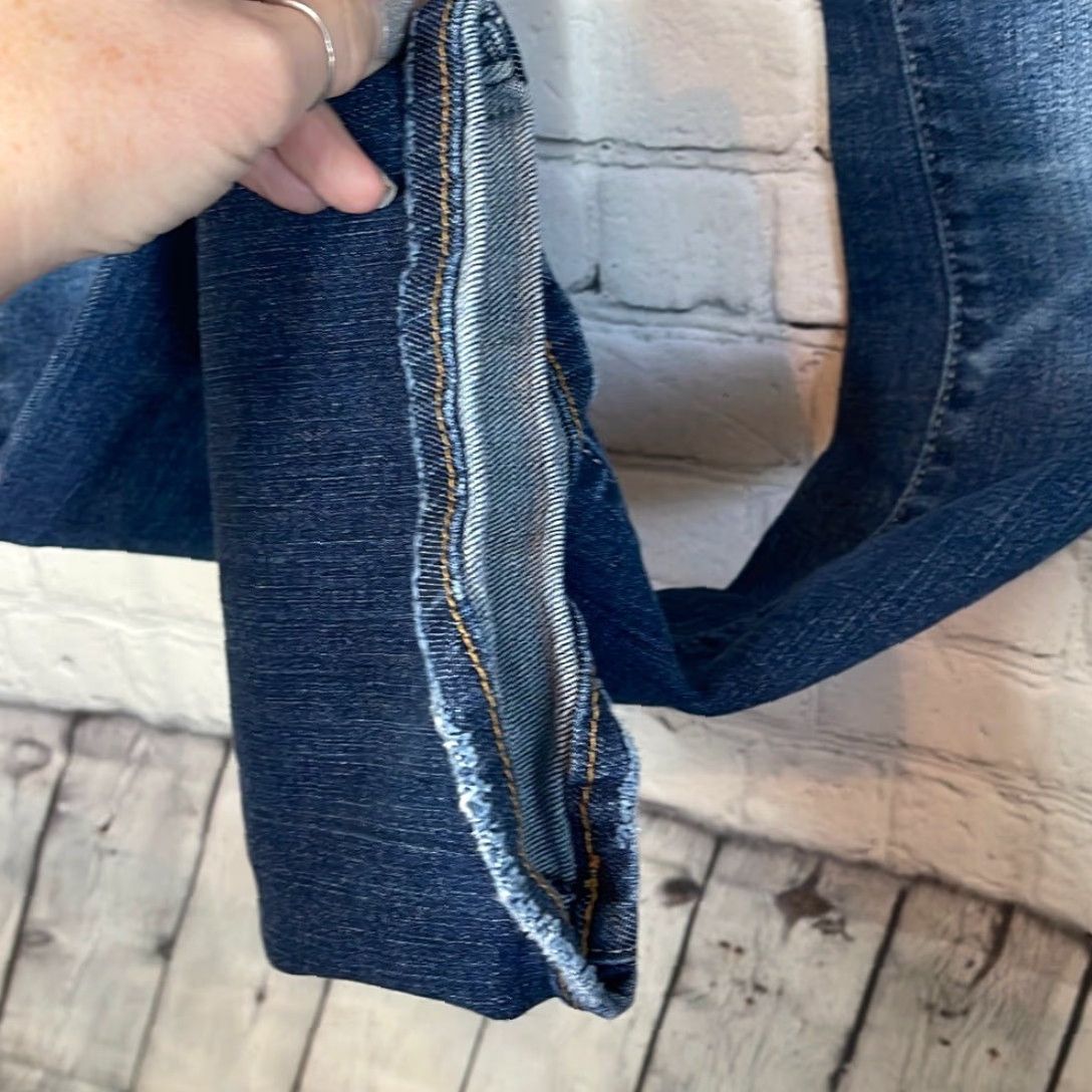Vintage American Eagle Women’s Slightly Distressed Slim Bootcut Jeans 8 Blue Size 30" / US 8 / IT 44 - 3 Thumbnail