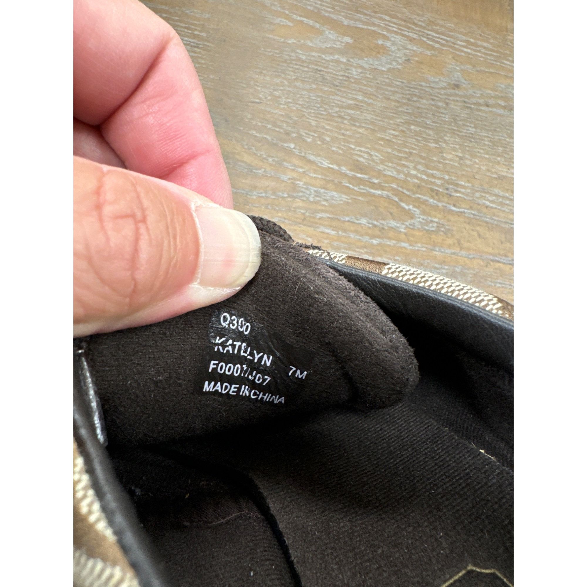 Coach Coach Katelyn women’s brown sneakers shoes 7M SKU 6166 Size US 7 / IT 37 - 10 Thumbnail