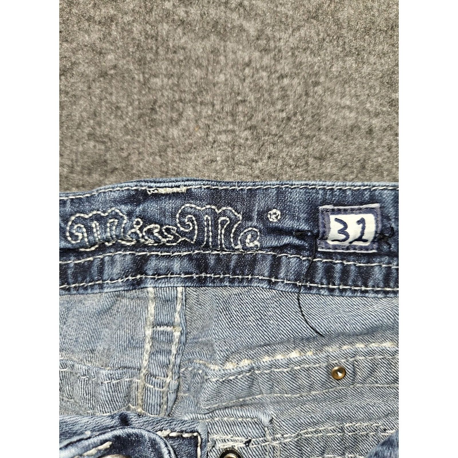 Miss Me Miss Me Jeans Womens 31 Blue Low-Rise Cropped Embellished Pockets JEB110EC Denim Rhinestone Embroidered 5-Pocket Jeans Womens Size 24" / US 00 / IT 34 - 3 Thumbnail