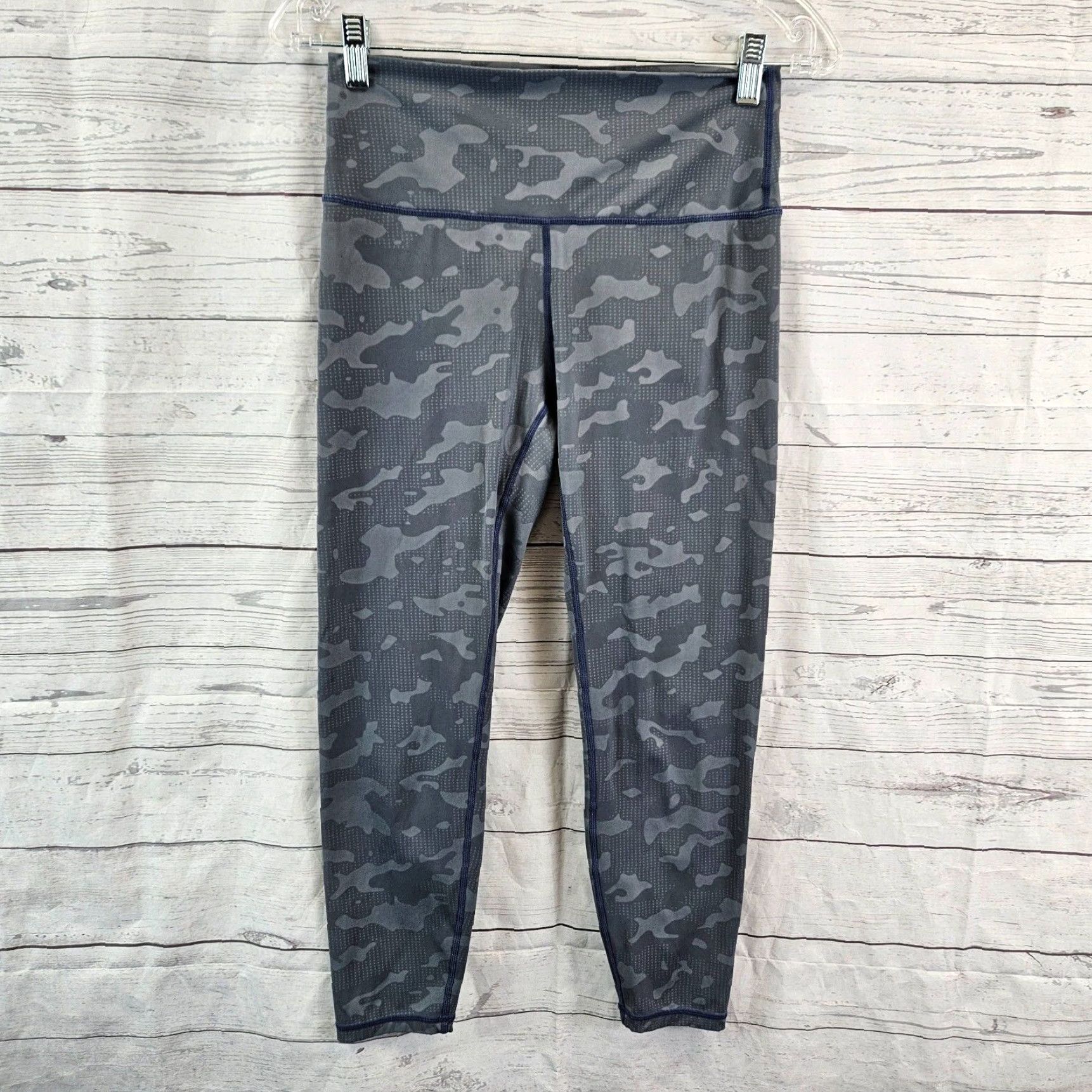 Vintage Zyia Active Womens Leggings Sz 6-8 Gray Camo Mid Rise Cropped Nylon Spandex Pull On Size 28" / US 6 / IT 42 - 2 Thumbnail