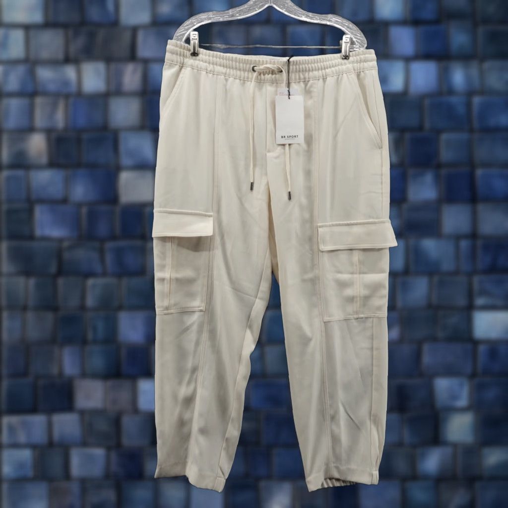 Banana Republic BR Sport Performance Cargo Joggers Large Ivory Womens UPF50 NWT