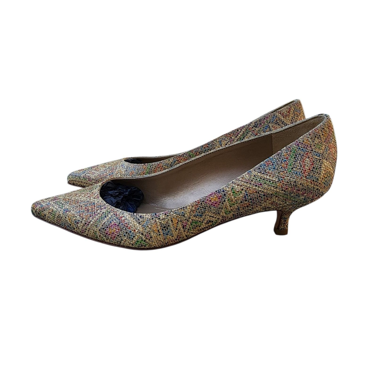 Stuart Weitzman Stuart Weitzman Geometric Woven Texture Kitten Heels 7.5 Size US 7.5 / IT 37.5 - 9 Thumbnail