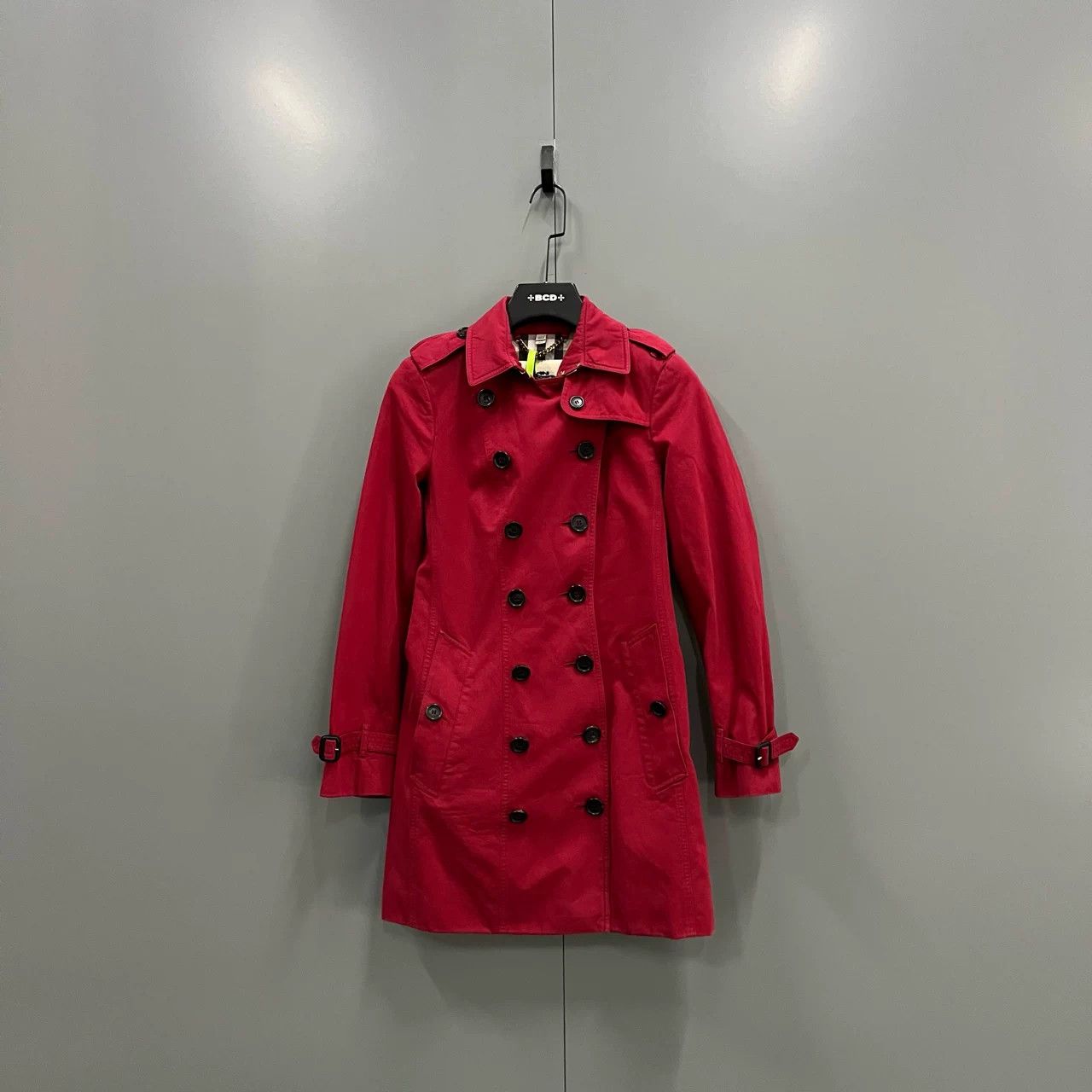 Burberry Burberry Red Double-Breasted Trench Coat Size US S / EU 44-46 / 1 - 1 Thumbnail