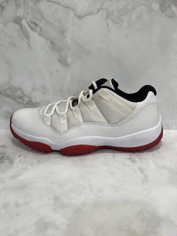 Jordan Brand Low top cherry 11s Size US 10 / EU 43 - 3 Thumbnail