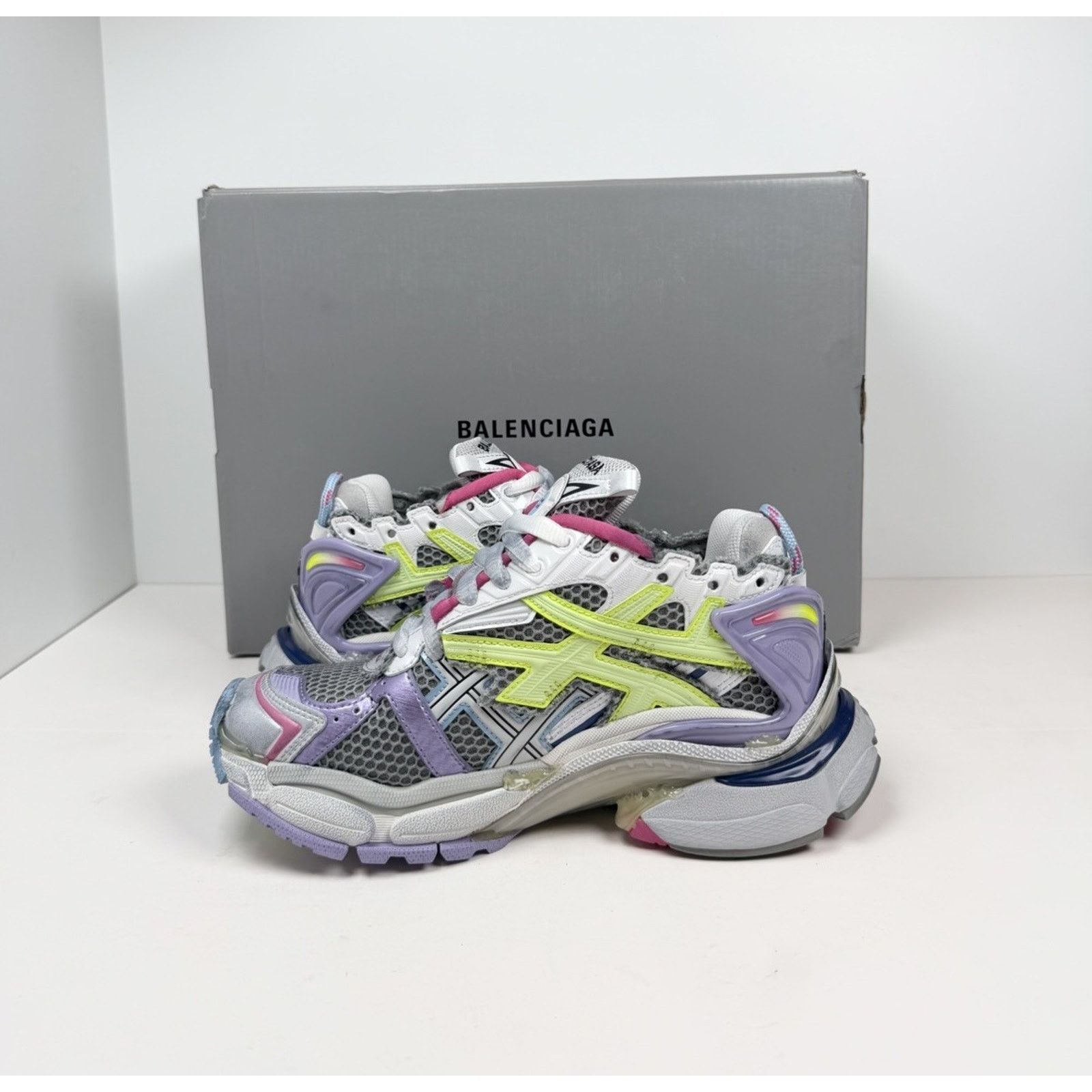Balenciaga Size 35EU/5W- Balenciaga Runner Multicolor NEW Size US 5 / IT 35 - 7 Thumbnail