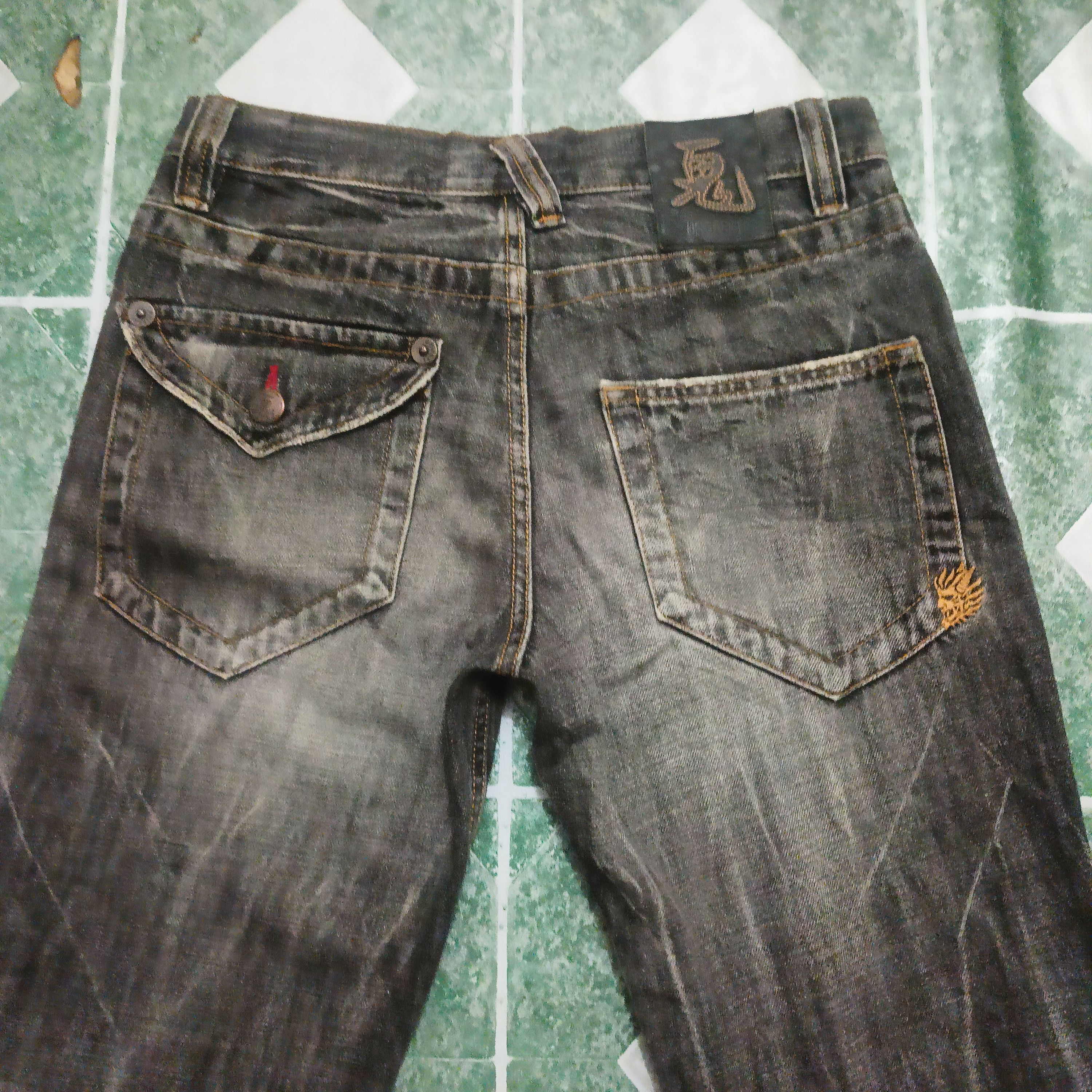 Who Decides War Japanese Black Jeans Oniarai Flared Jeans Distressed Size US 31 - 14 Thumbnail