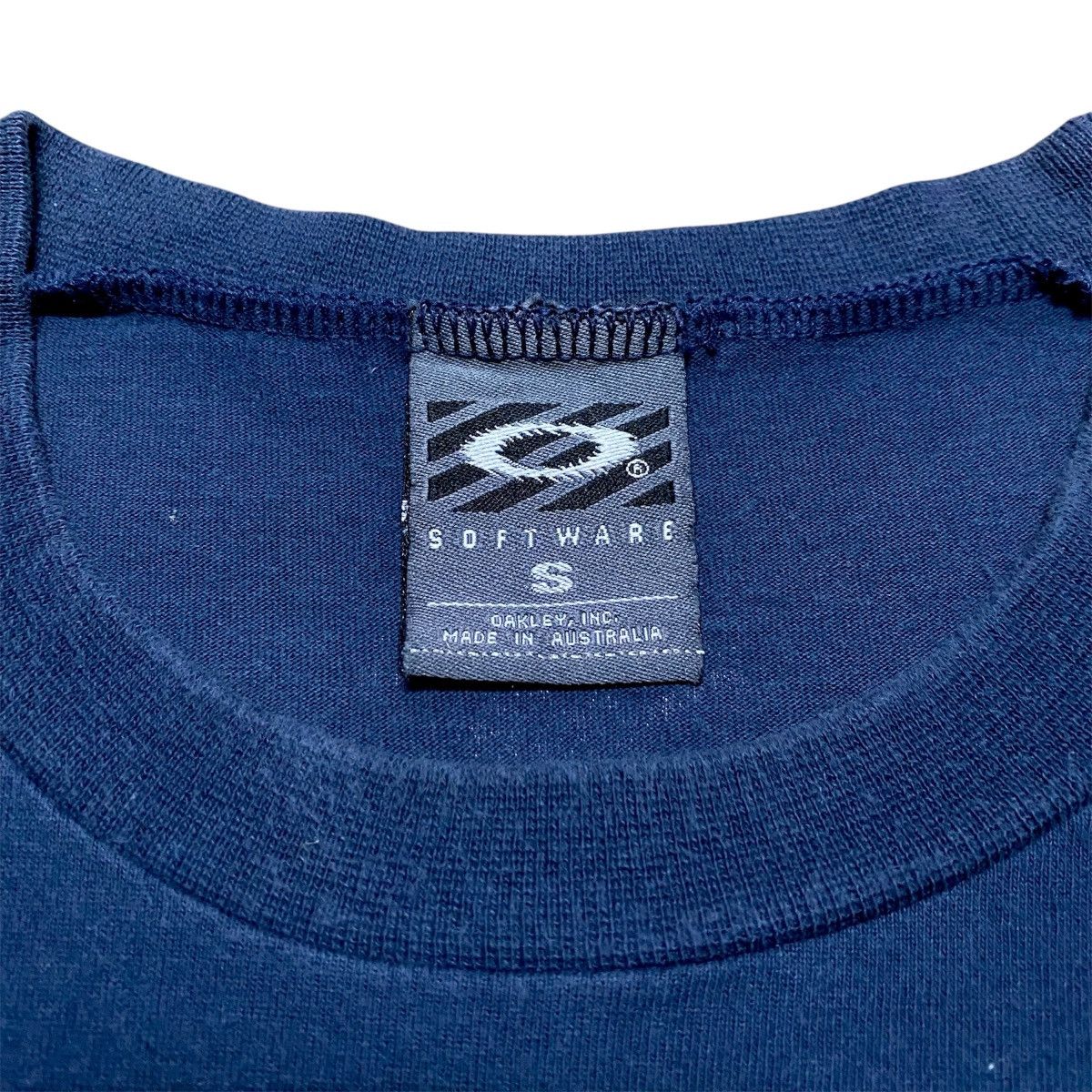 Oakley Rare‼️🔥Vintage Oakley Software Center Logo T-Shirt Size US M / EU 48-50 / 2 - 5 Thumbnail