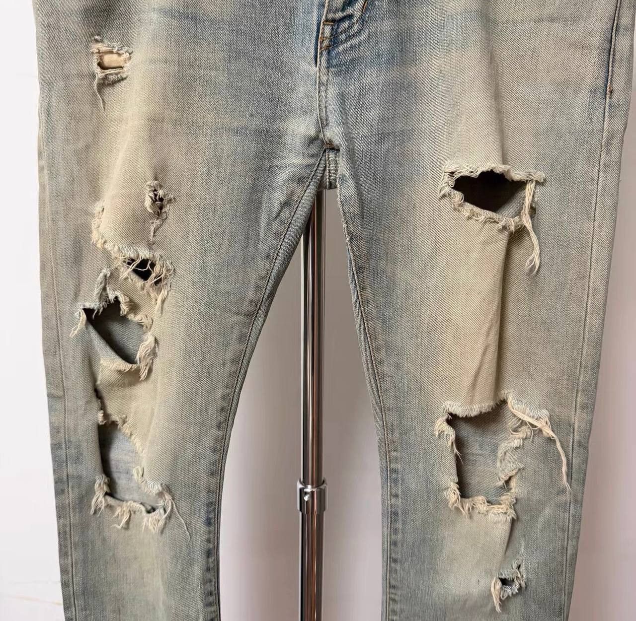 Saint Laurent Paris Authentic Saint Laurent D02 jeans Size US 31 - 2 Thumbnail