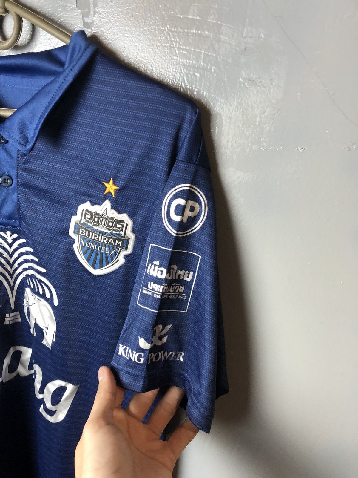 Other Men’s soccer jersey Buriram United size L Size US L / EU 52-54 / 3 - 6 Thumbnail