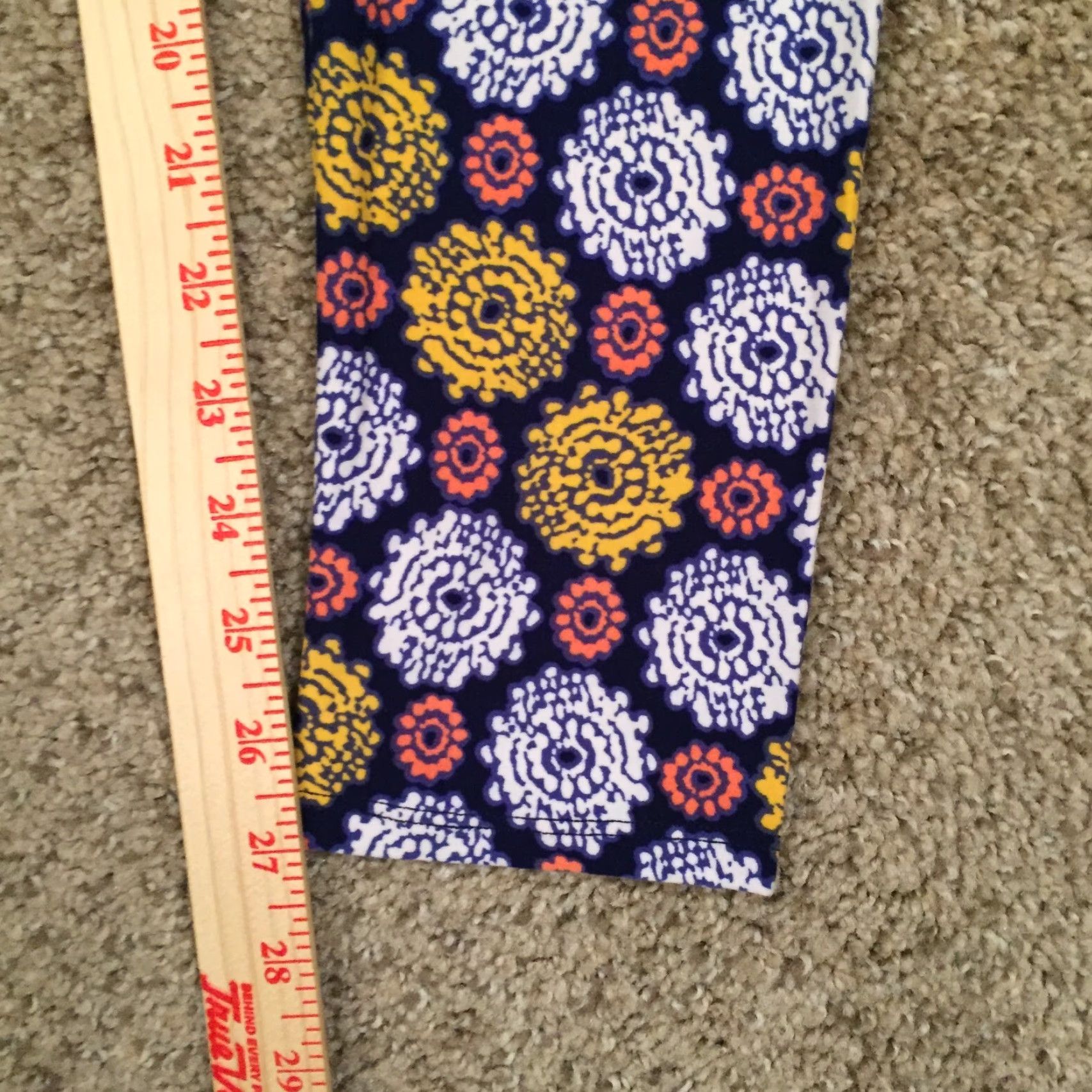 Vintage LuLaRoe Tall & Curvy Leggings Floral Blue Jogger Elastic Waist Women 32 Inseam 27" TS Casual Vintage? Size 24" / US 00 / IT 34 - 5 Thumbnail