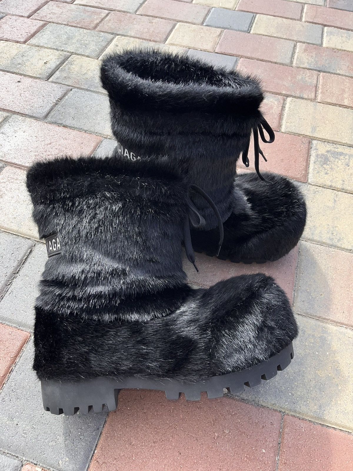 Balenciaga Balenciaga Alaska Fur Ski Boot | Grailed