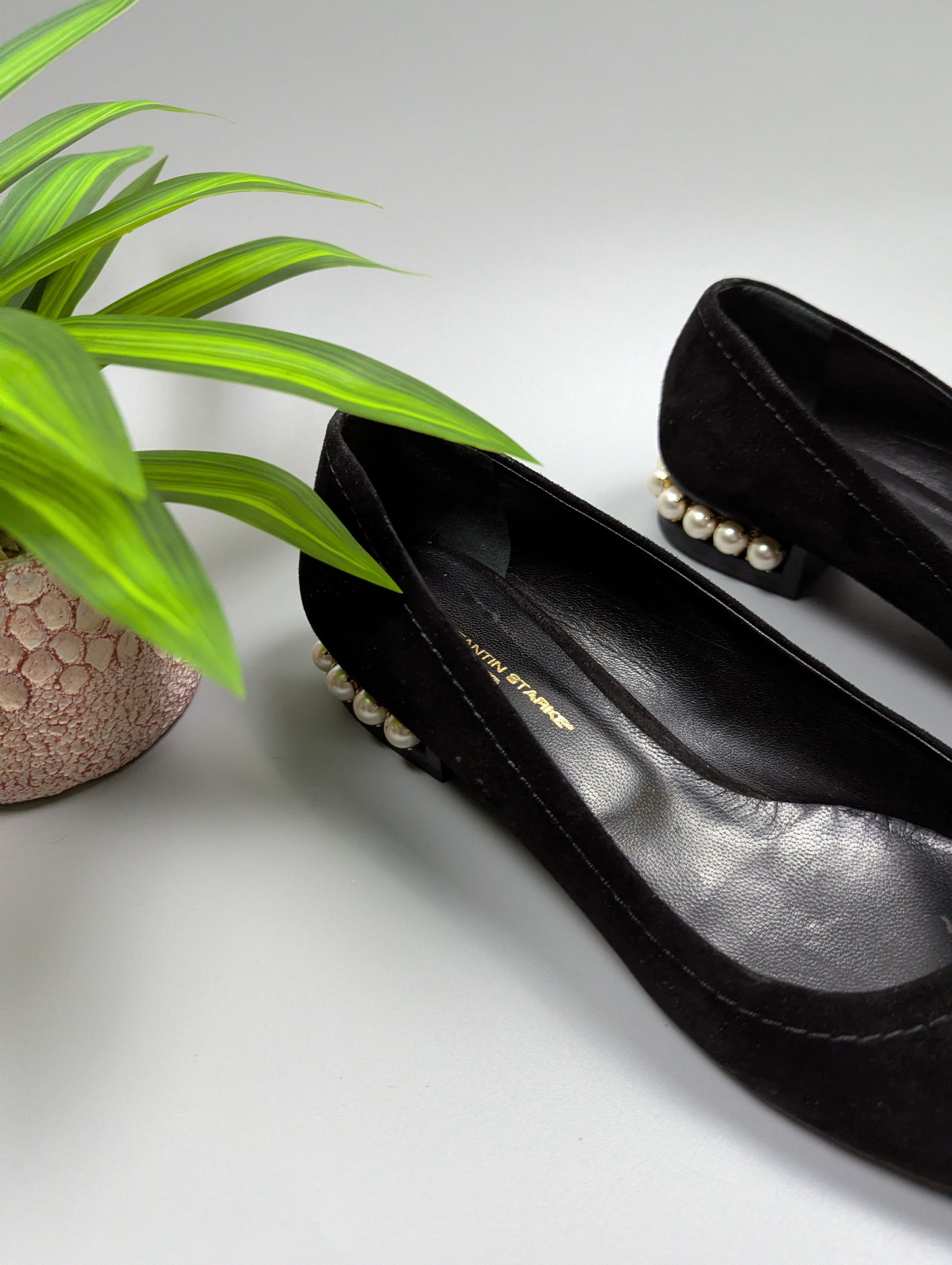 Vintage Konstantin Starke Vintage Black Suede Pumps Pearl Block Heel Size US 8.5 / IT 38.5 - 4 Thumbnail